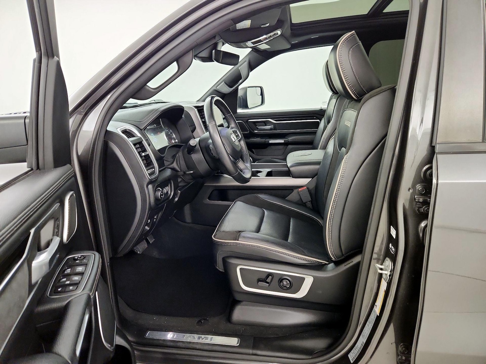 2021 RAM Ram 1500 Pickup Laramie - Photo 12