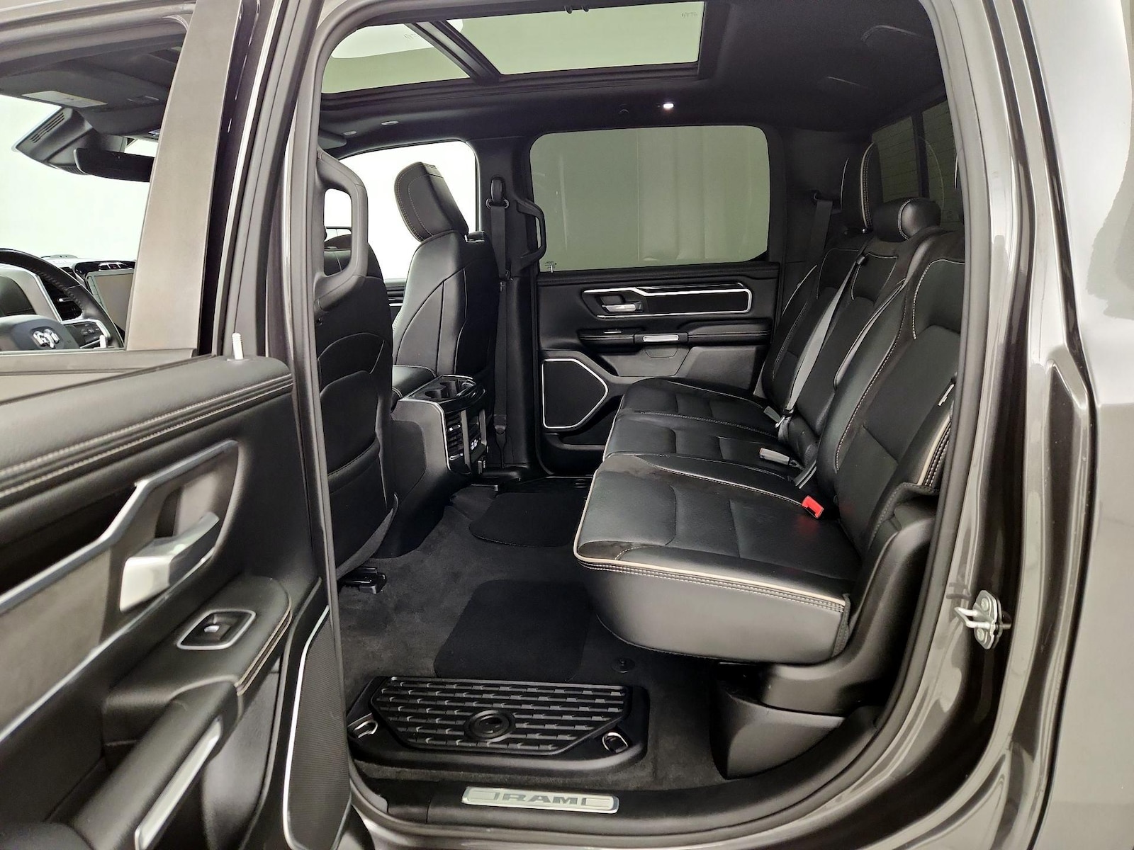 2021 RAM Ram 1500 Pickup Laramie - Photo 22