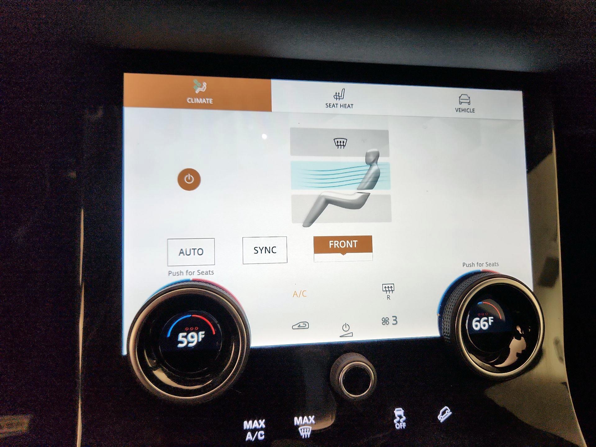 Thumbnail: 2021 Land Rover Range Rover Evoque - 17