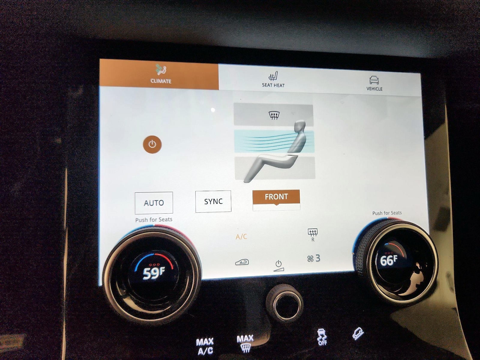 2021 Land Rover Range Rover Evoque SE - Photo 18