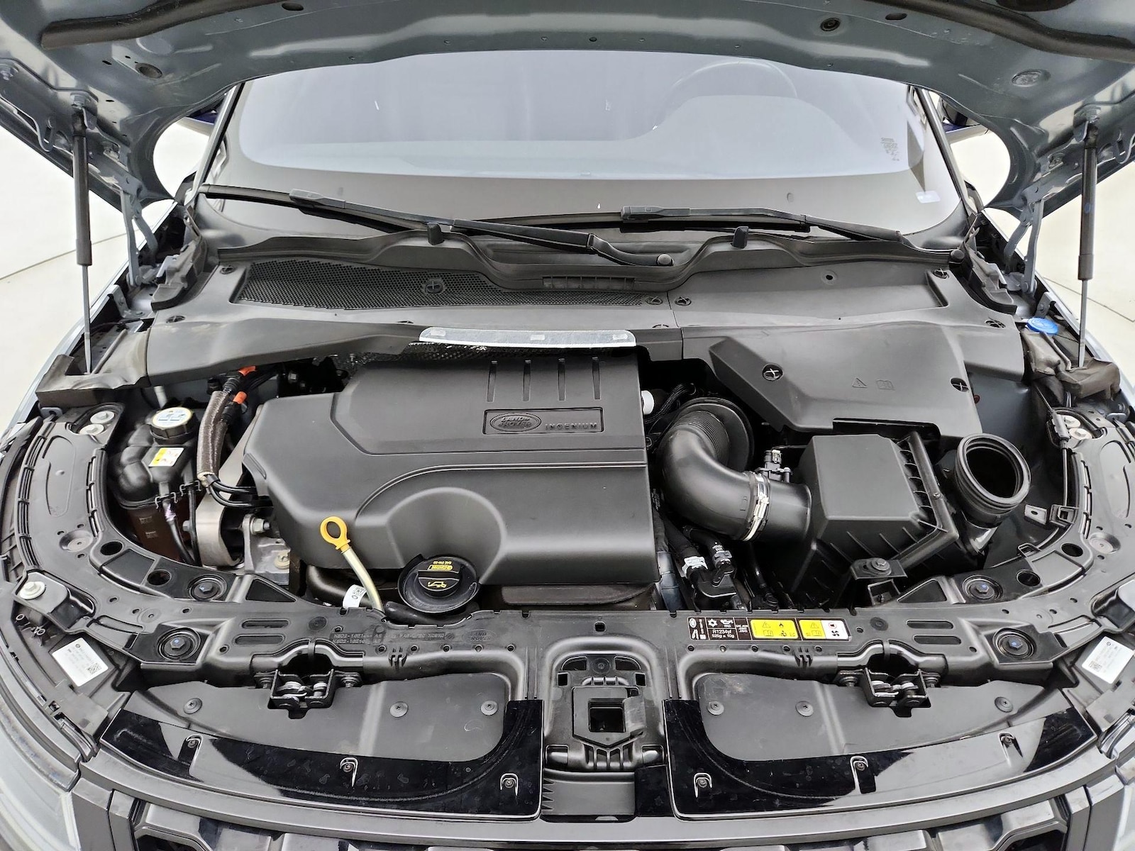 2021 Land Rover Range Rover Evoque SE - Photo 24