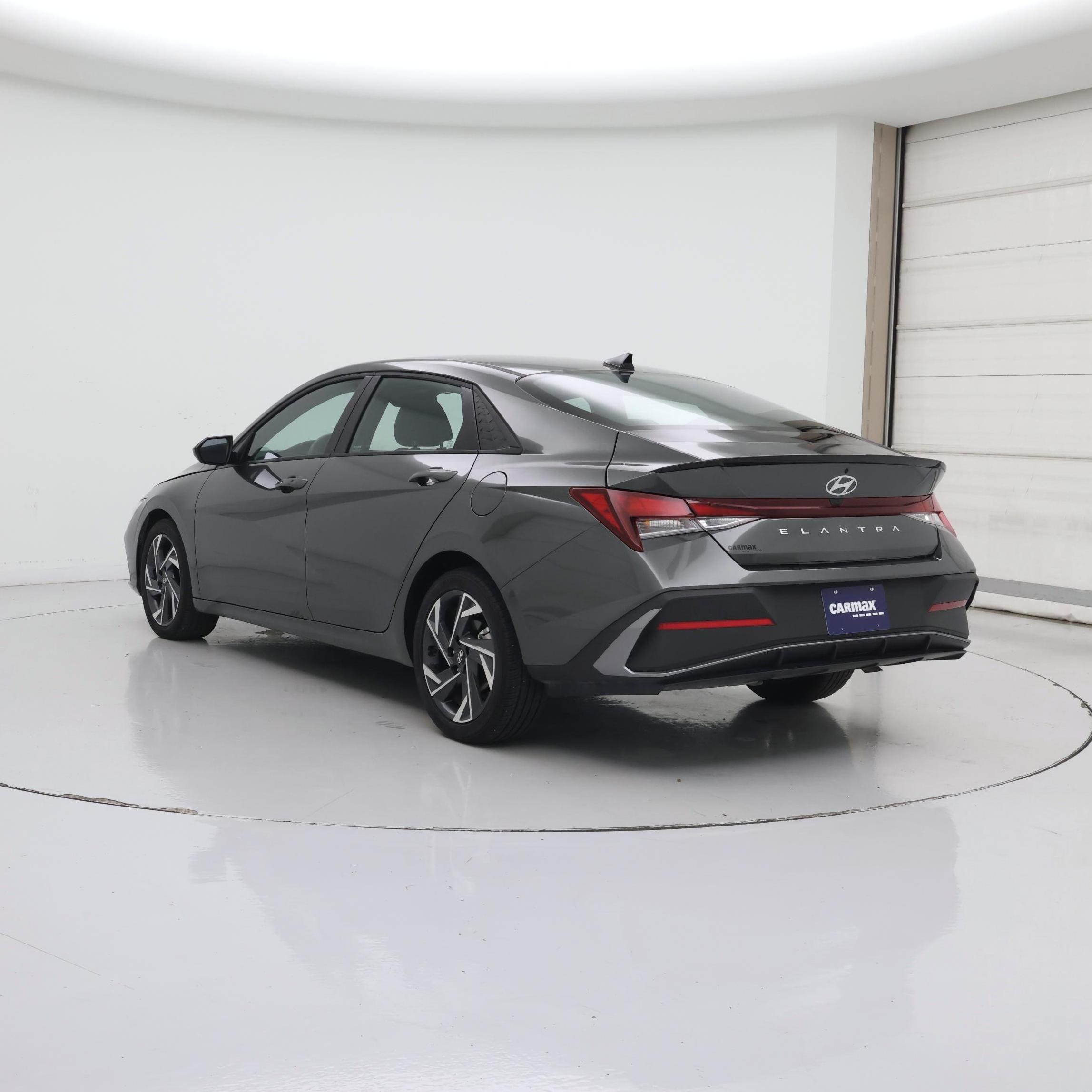 Thumbnail: 2025 Hyundai Elantra - 2