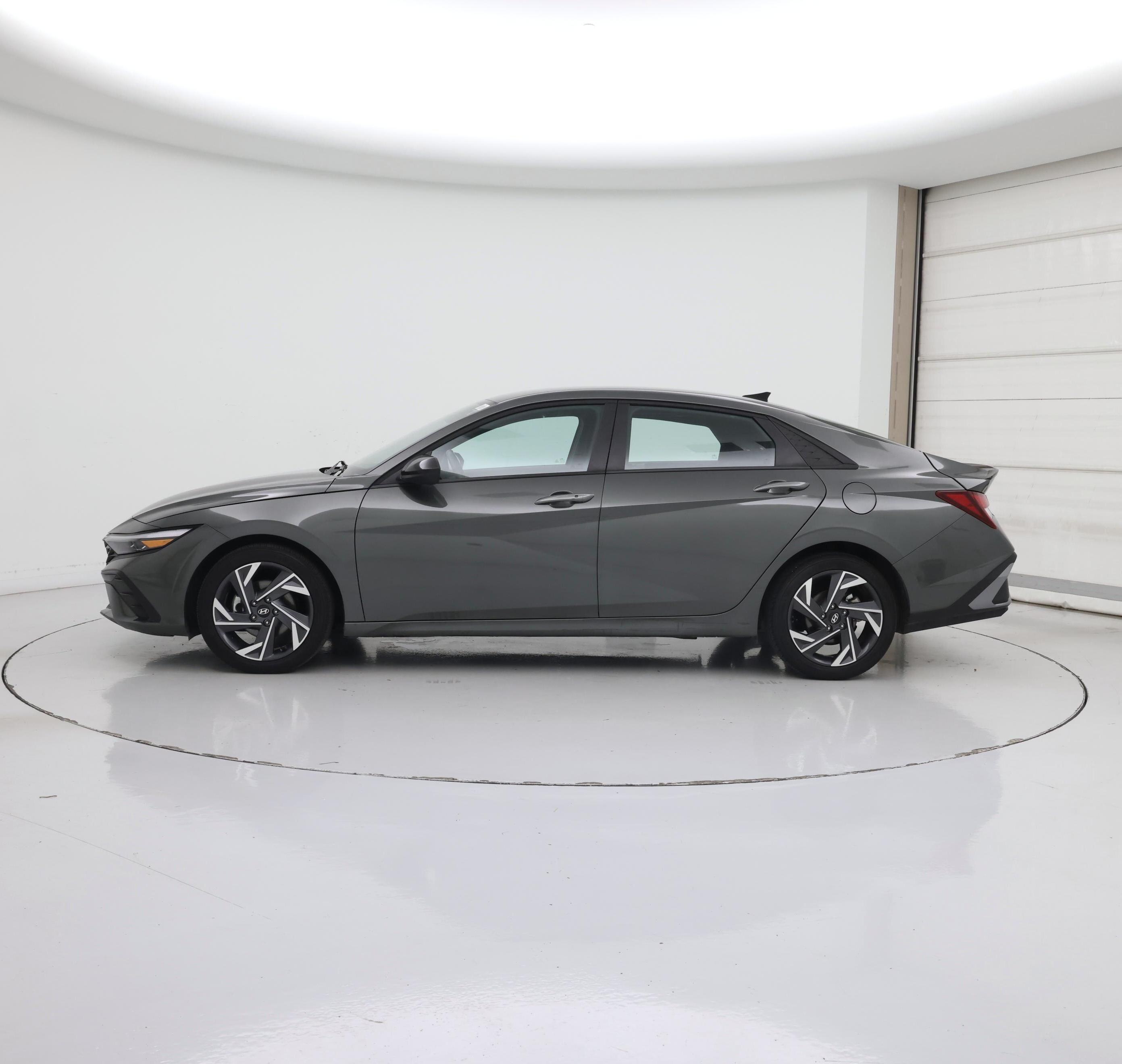 Thumbnail: 2025 Hyundai Elantra - 3