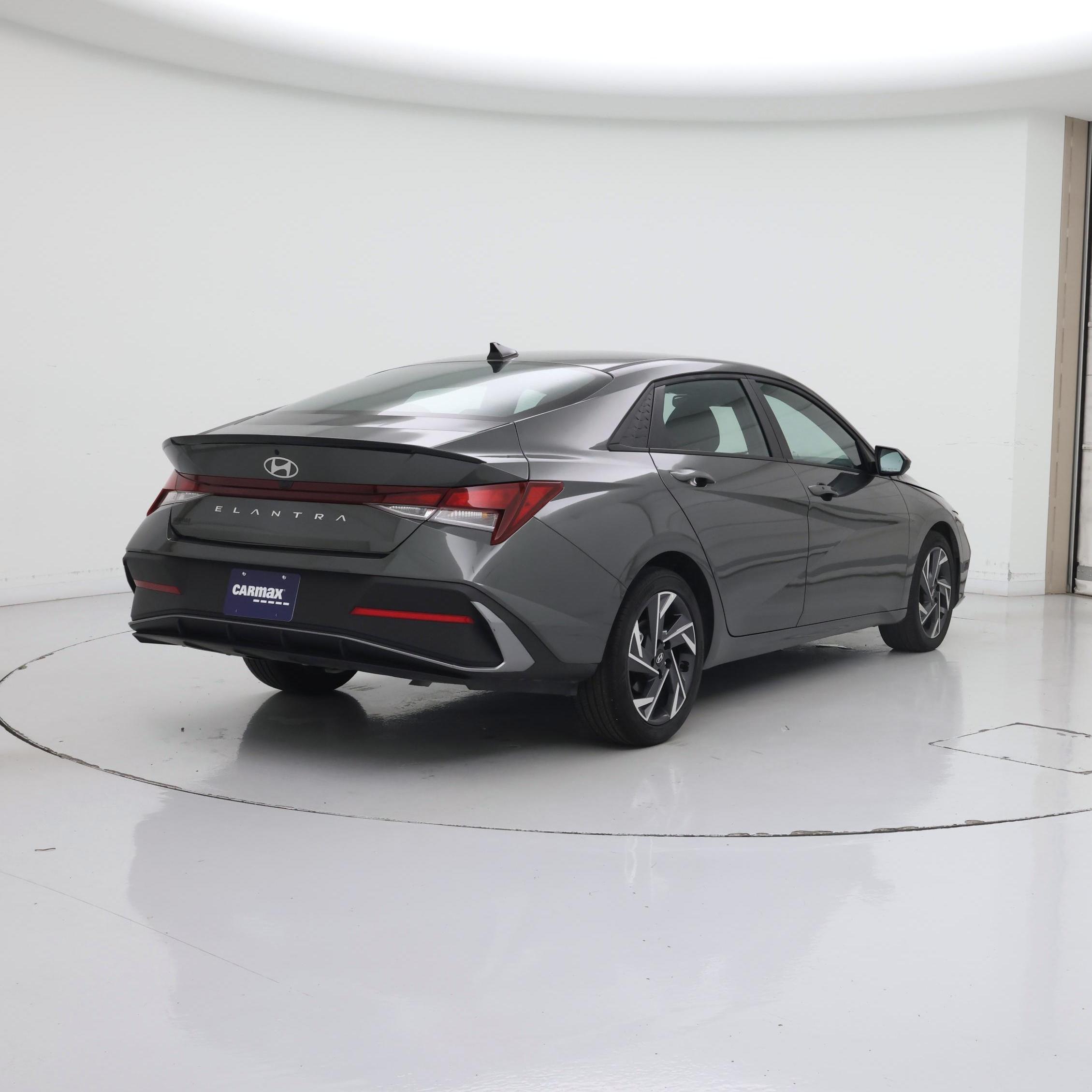 Thumbnail: 2025 Hyundai Elantra - 8