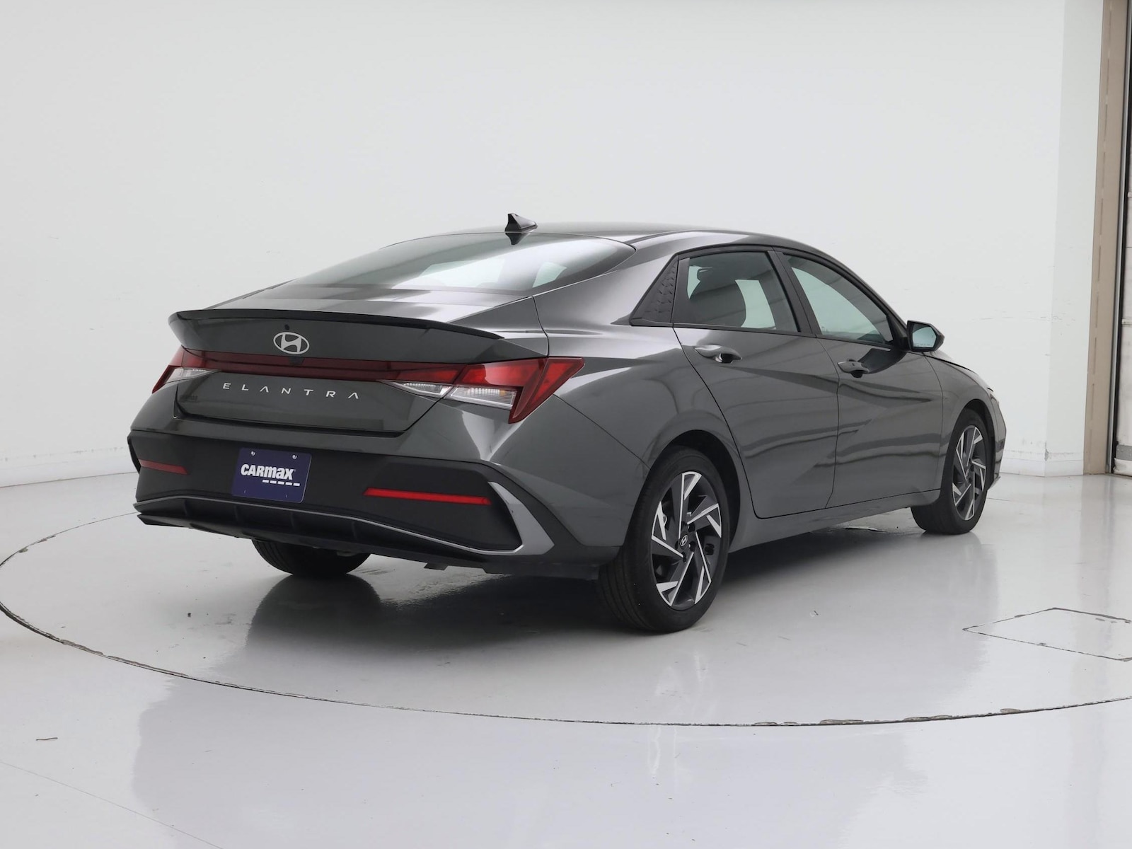 2025 Hyundai Elantra SEL - Photo 9