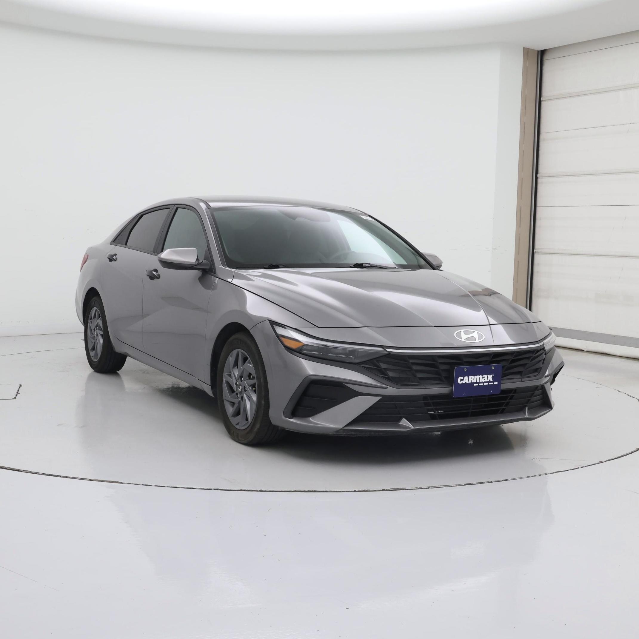 Gray 2024 Hyundai Elantra Sedan Front-Wheel Drive Automatic