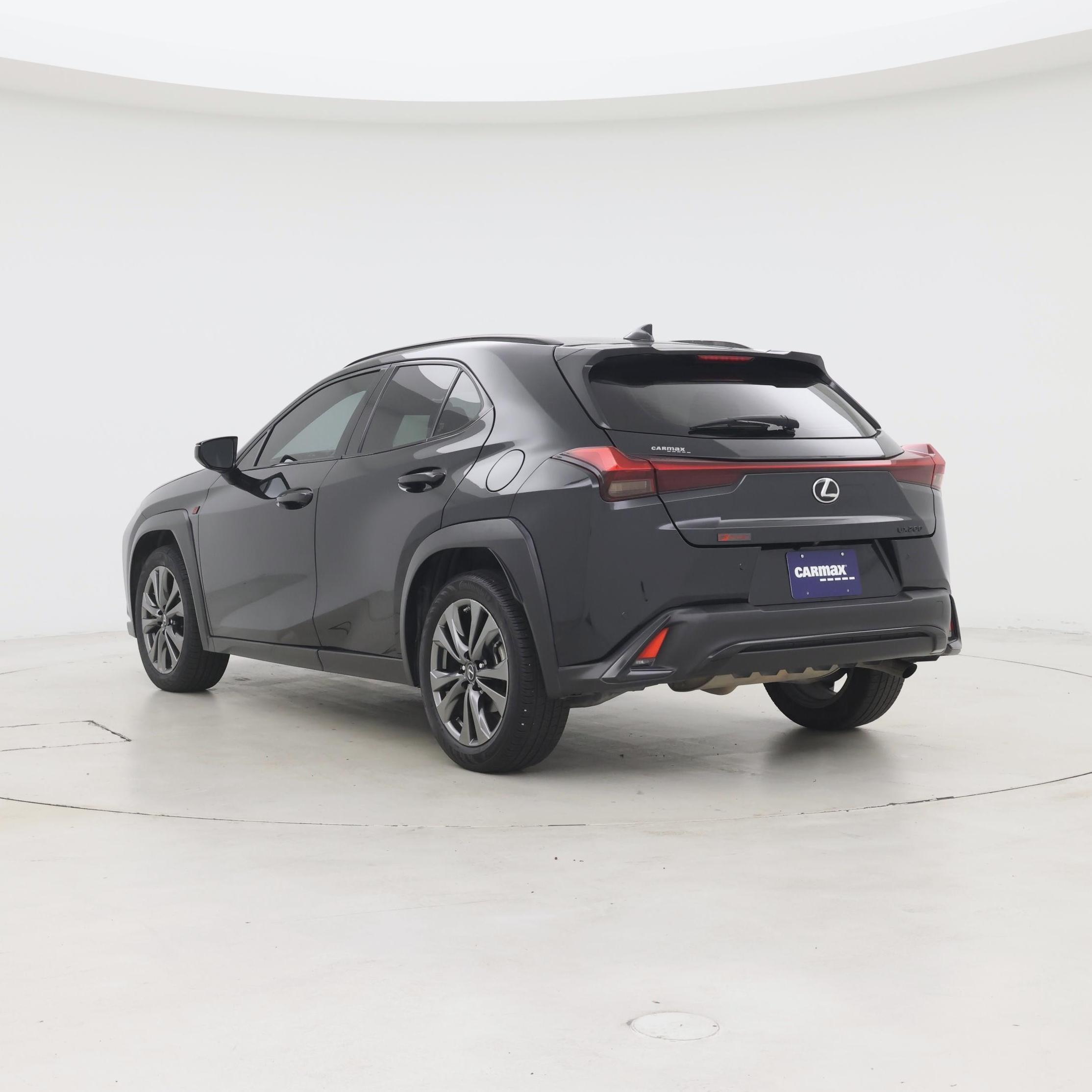 Thumbnail: 2021 Lexus UX - 2