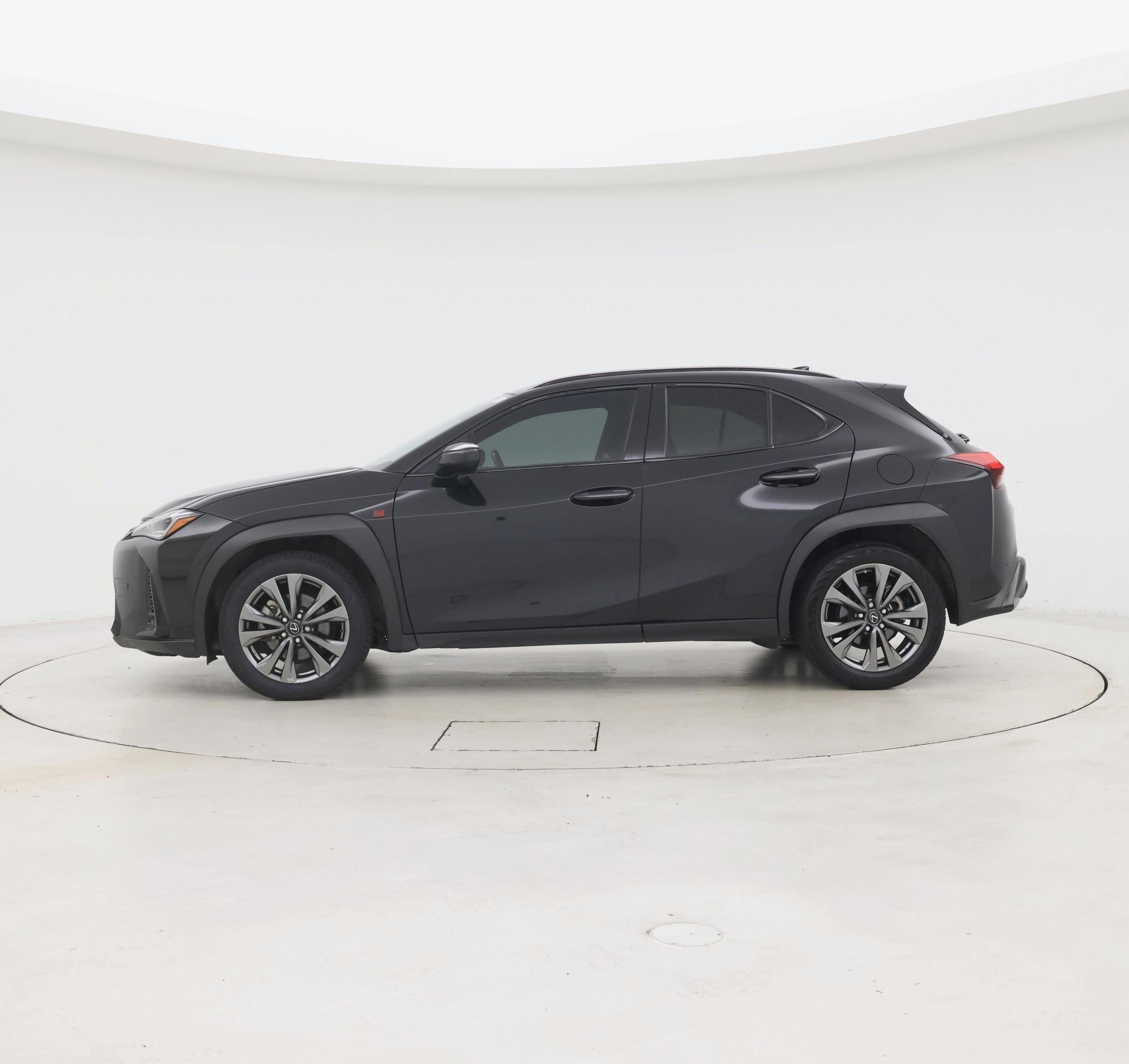 Thumbnail: 2021 Lexus UX - 3