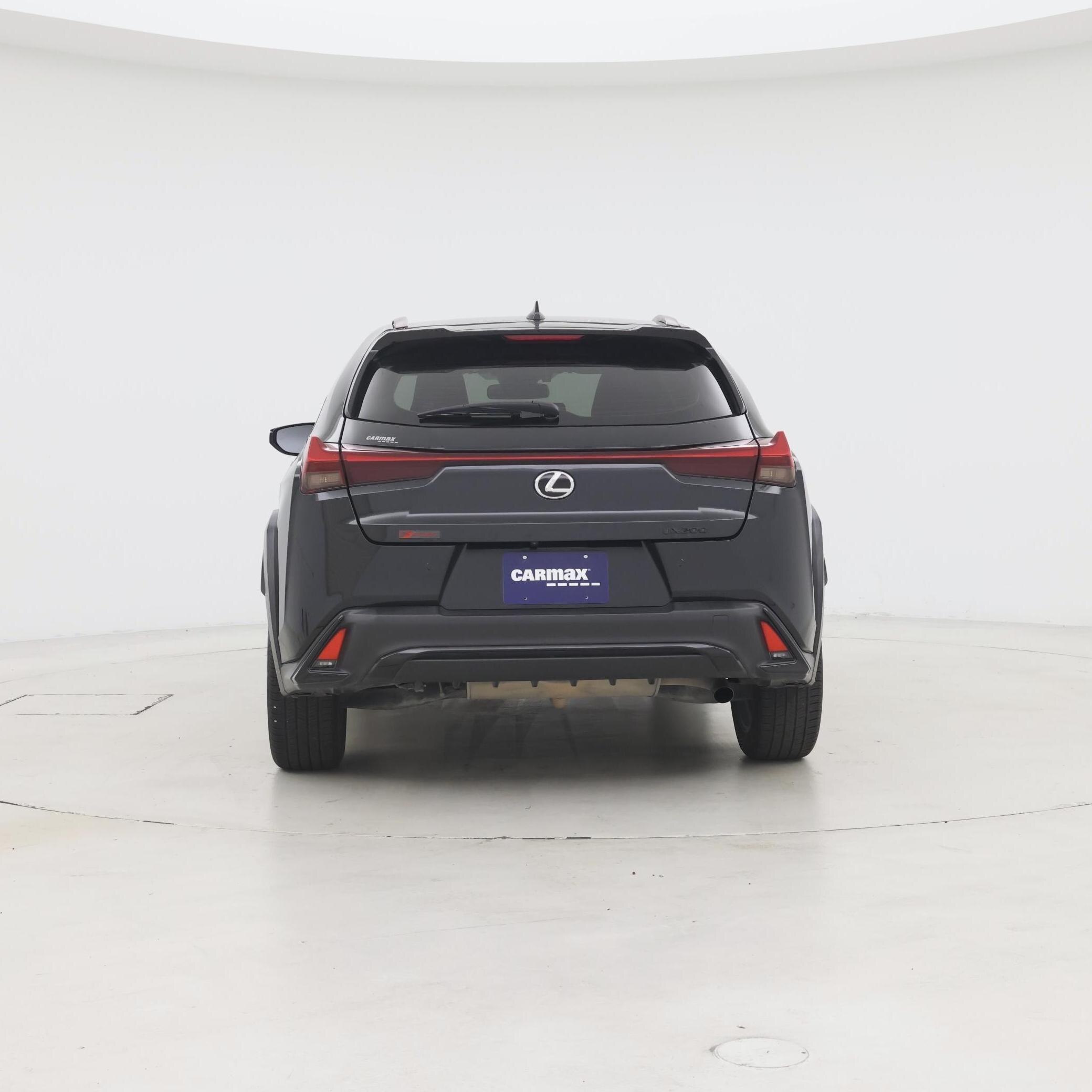 Thumbnail: 2021 Lexus UX - 6