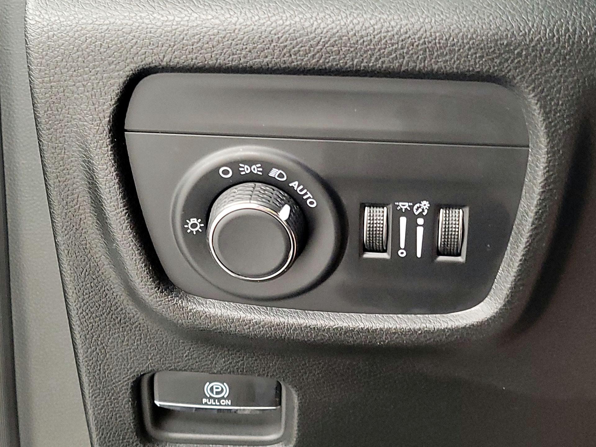 Thumbnail: 2024 Jeep Grand Cherokee - 13