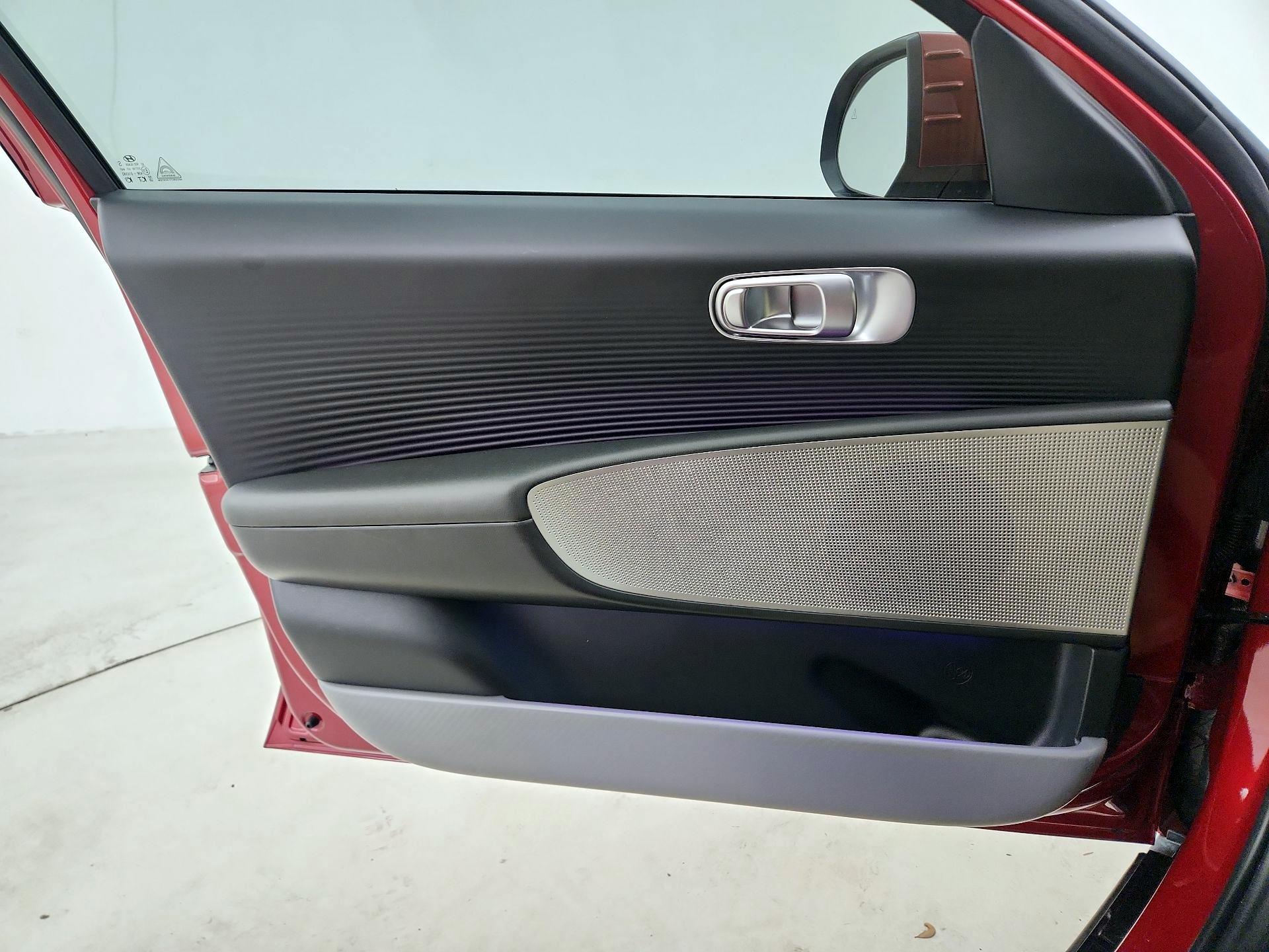 Thumbnail: 2024 Hyundai Ioniq 6 - 12