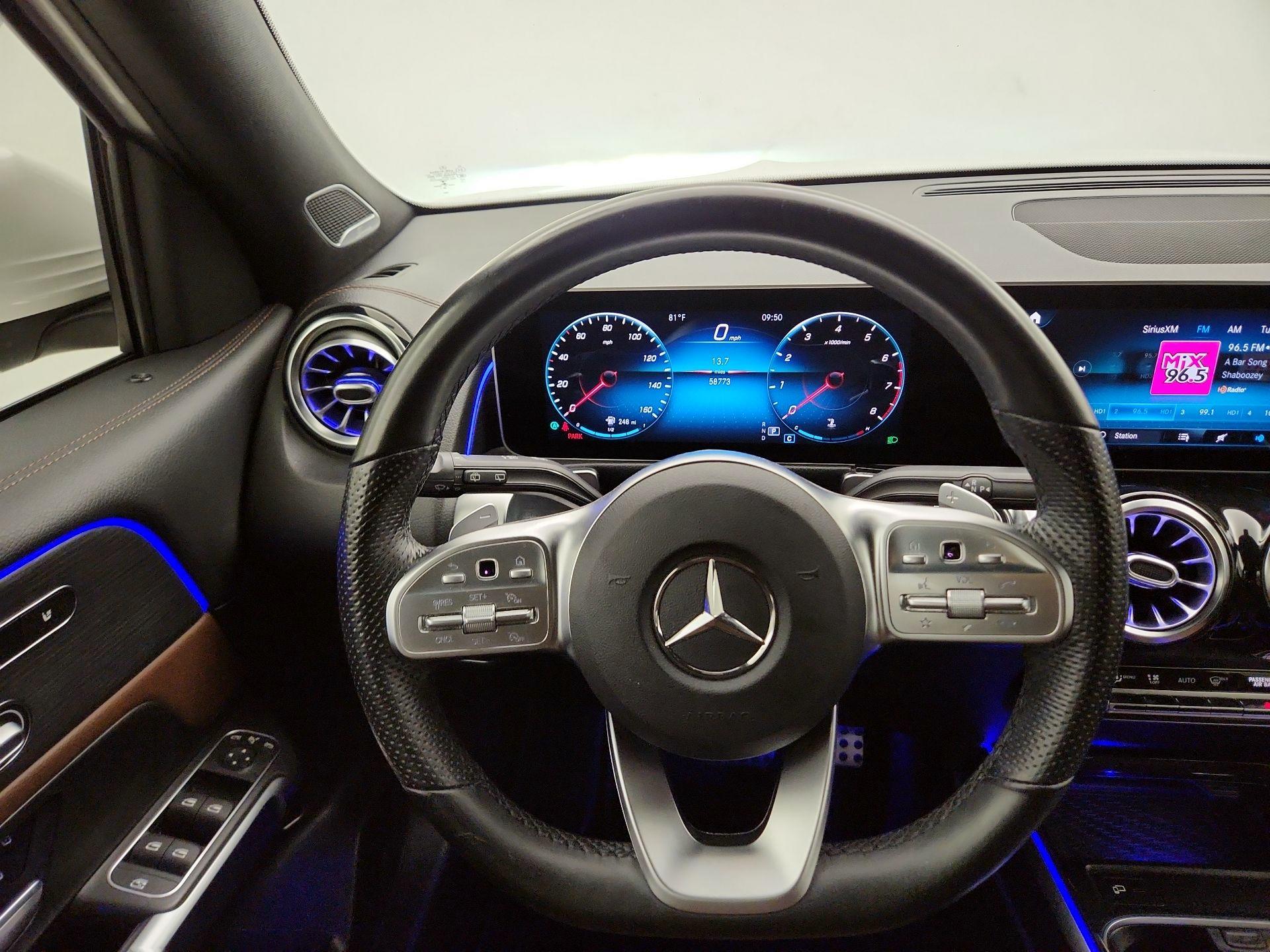 Thumbnail: 2021 Mercedes-Benz GLB - 10
