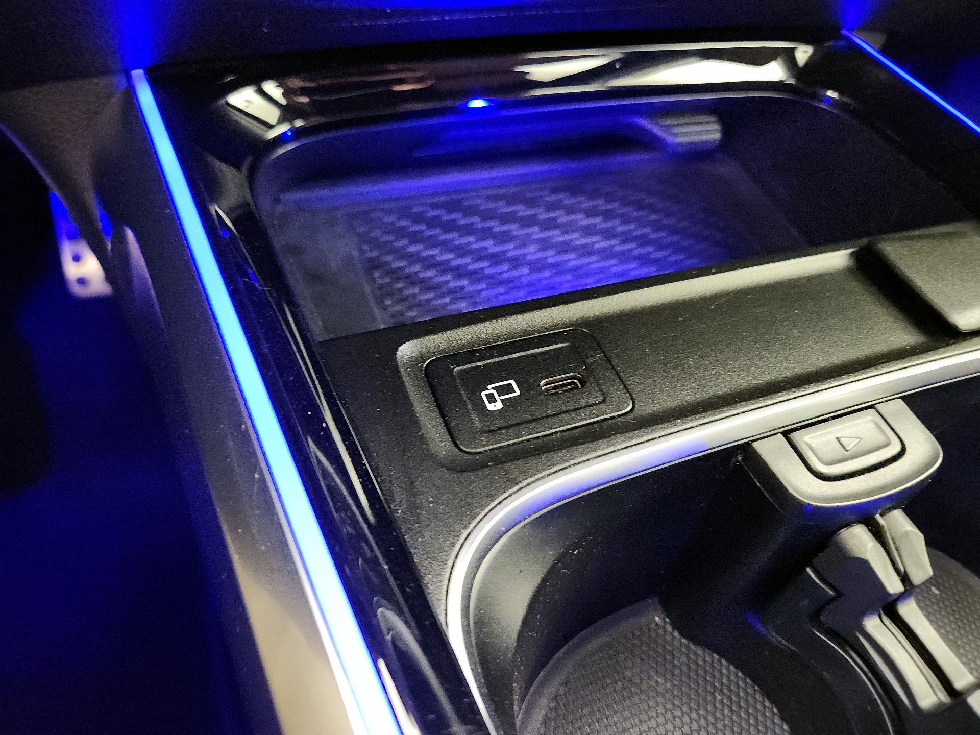 Thumbnail: 2021 Mercedes-Benz GLB - 18