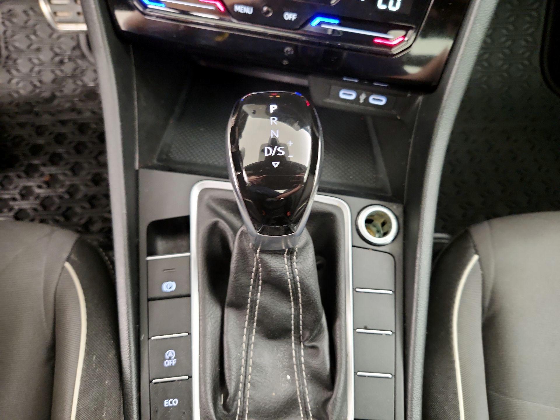 Thumbnail: 2025 Volkswagen Jetta - 17