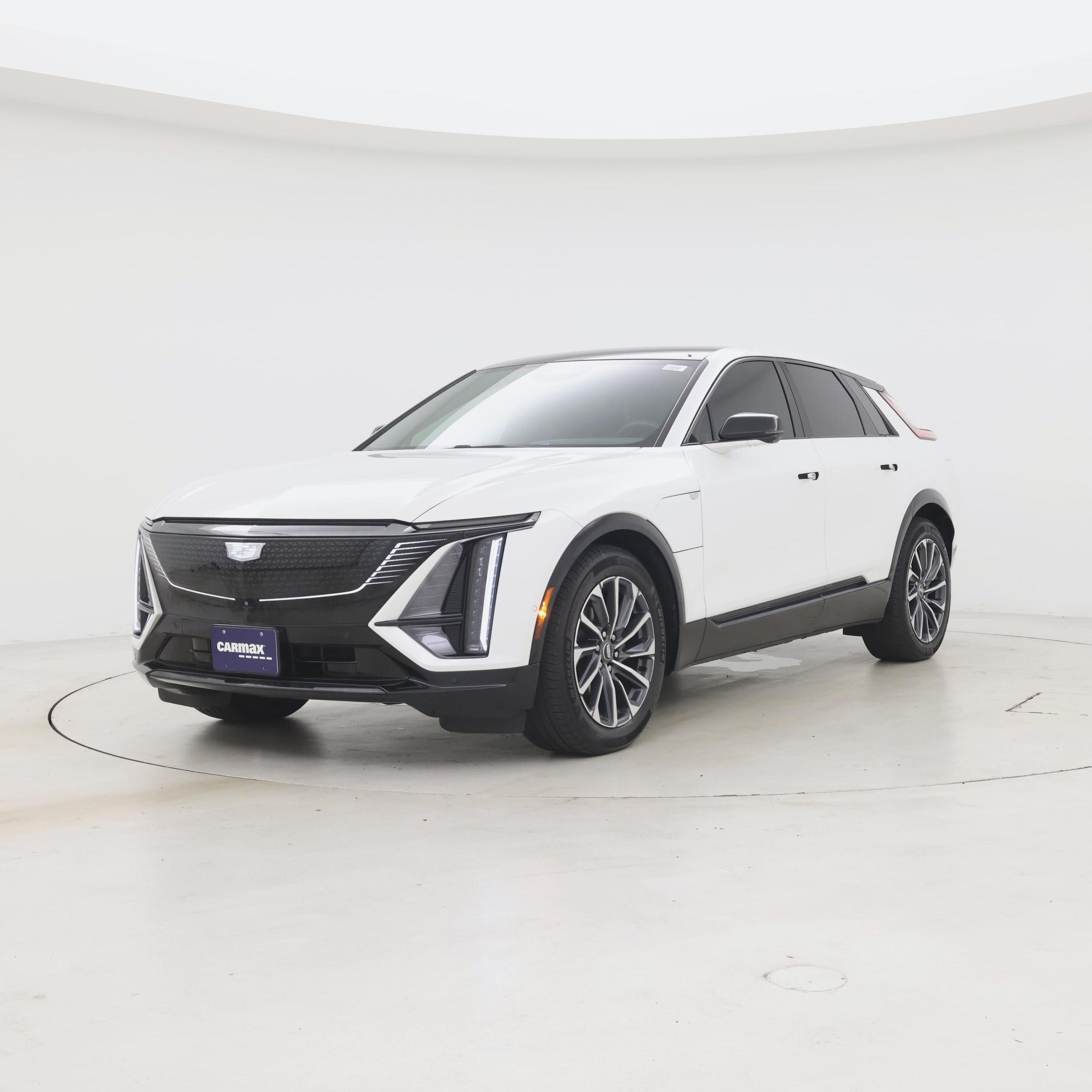 Thumbnail: 2024 Cadillac Lyriq - 4