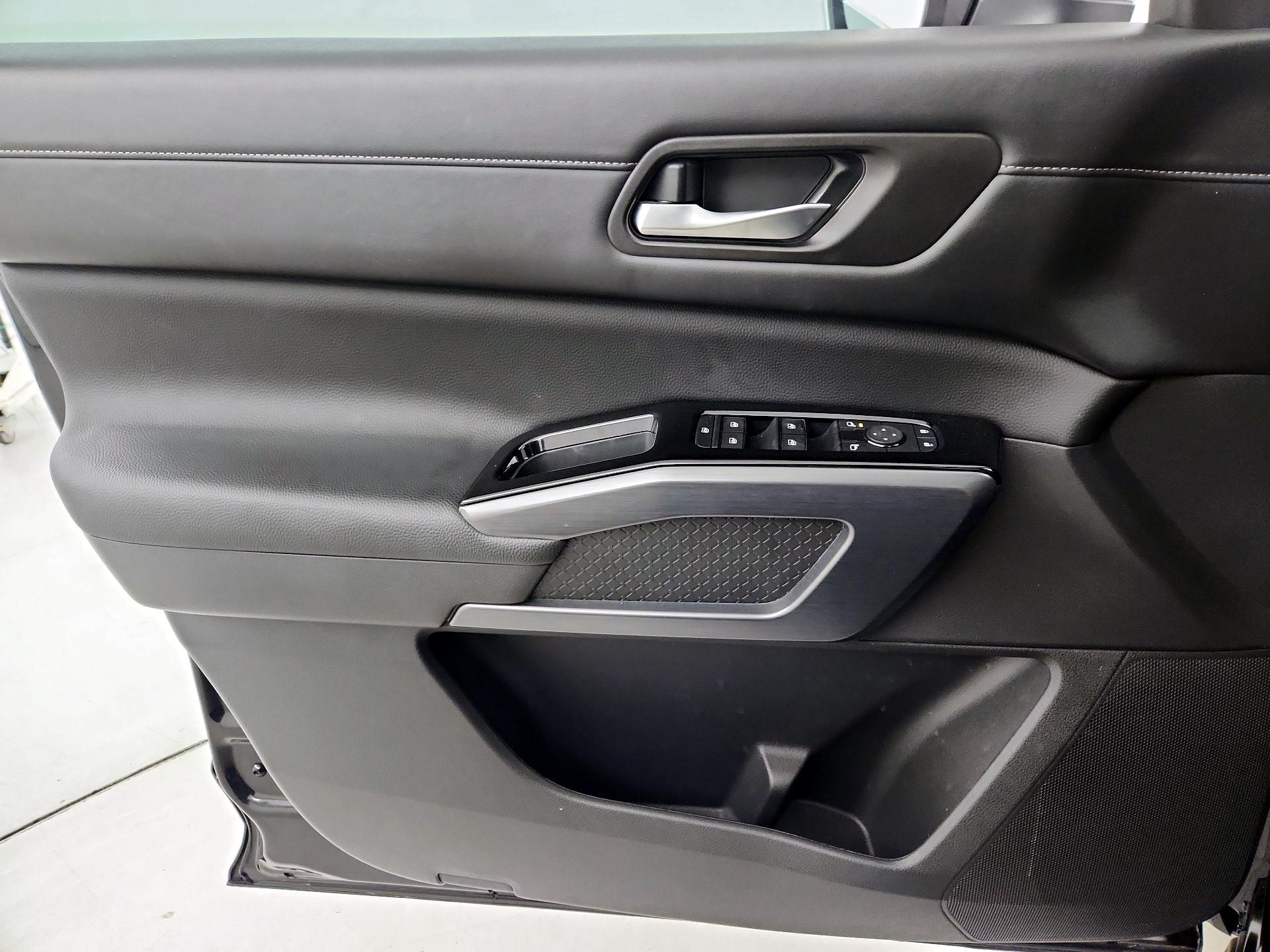 Thumbnail: 2024 Nissan Pathfinder - 12