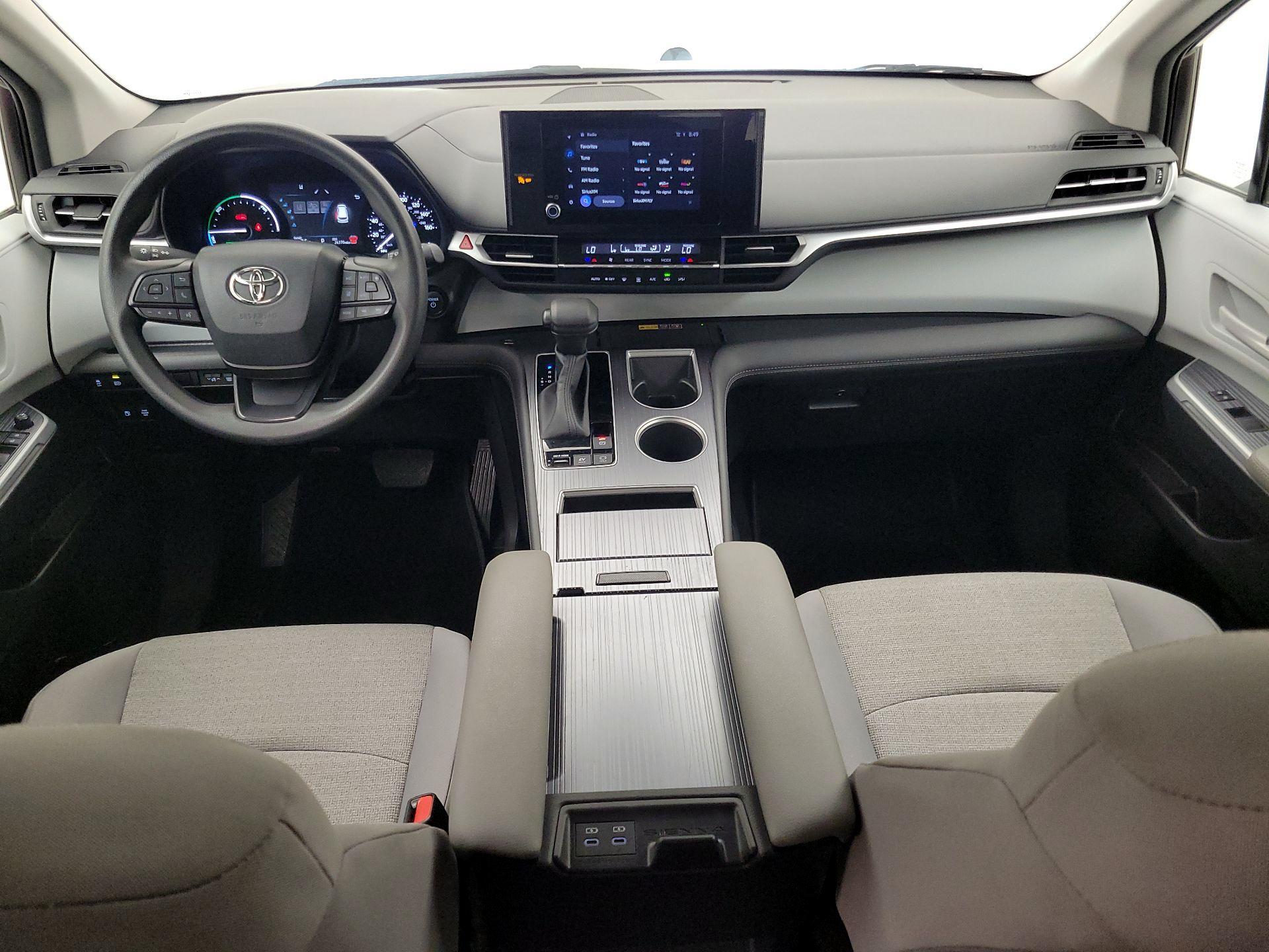 Thumbnail: 2025 Toyota Sienna - 9