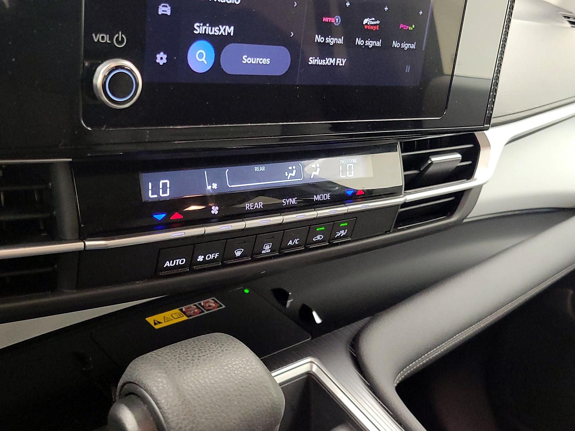 Thumbnail: 2025 Toyota Sienna - 16
