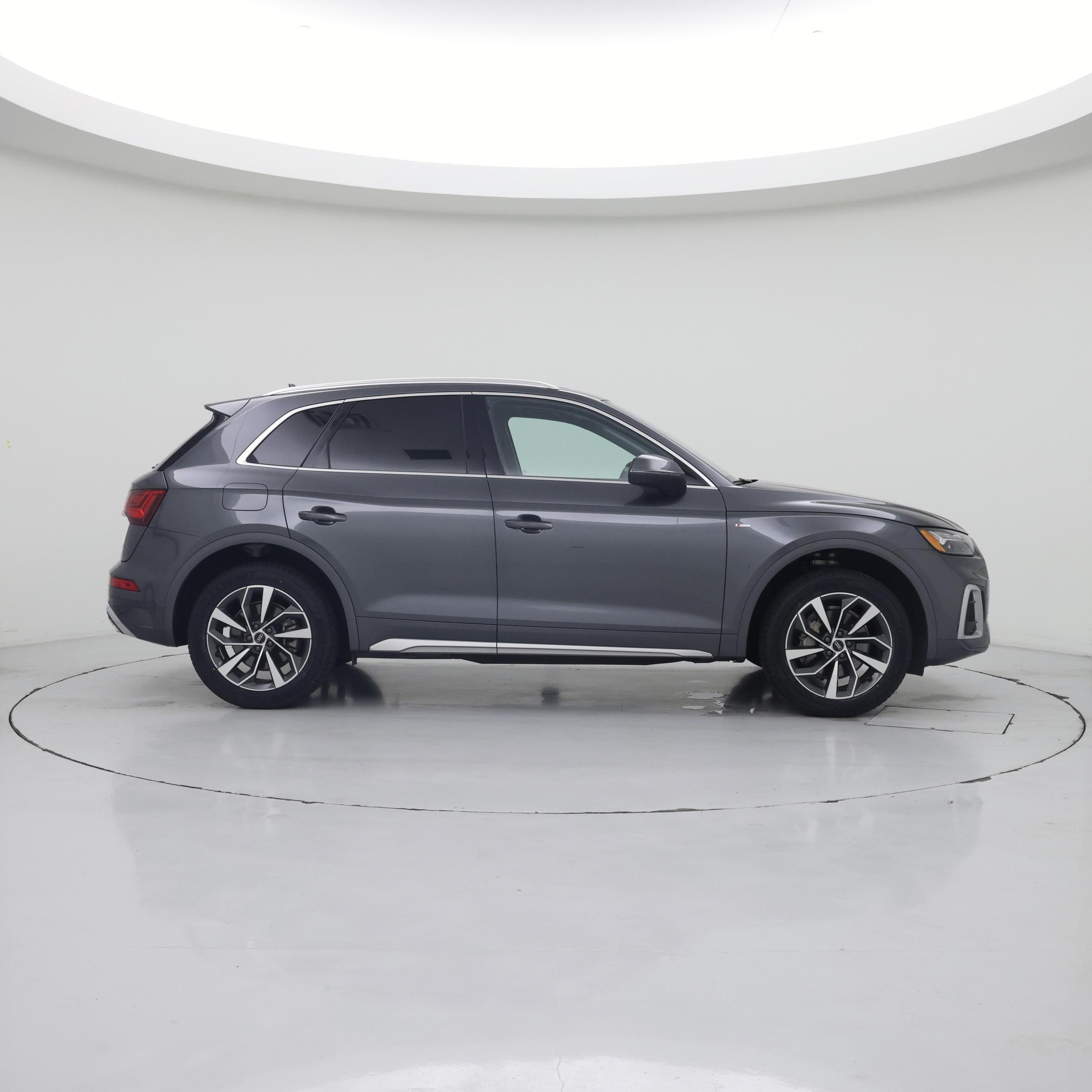 Thumbnail: 2023 Audi Q5 - 7