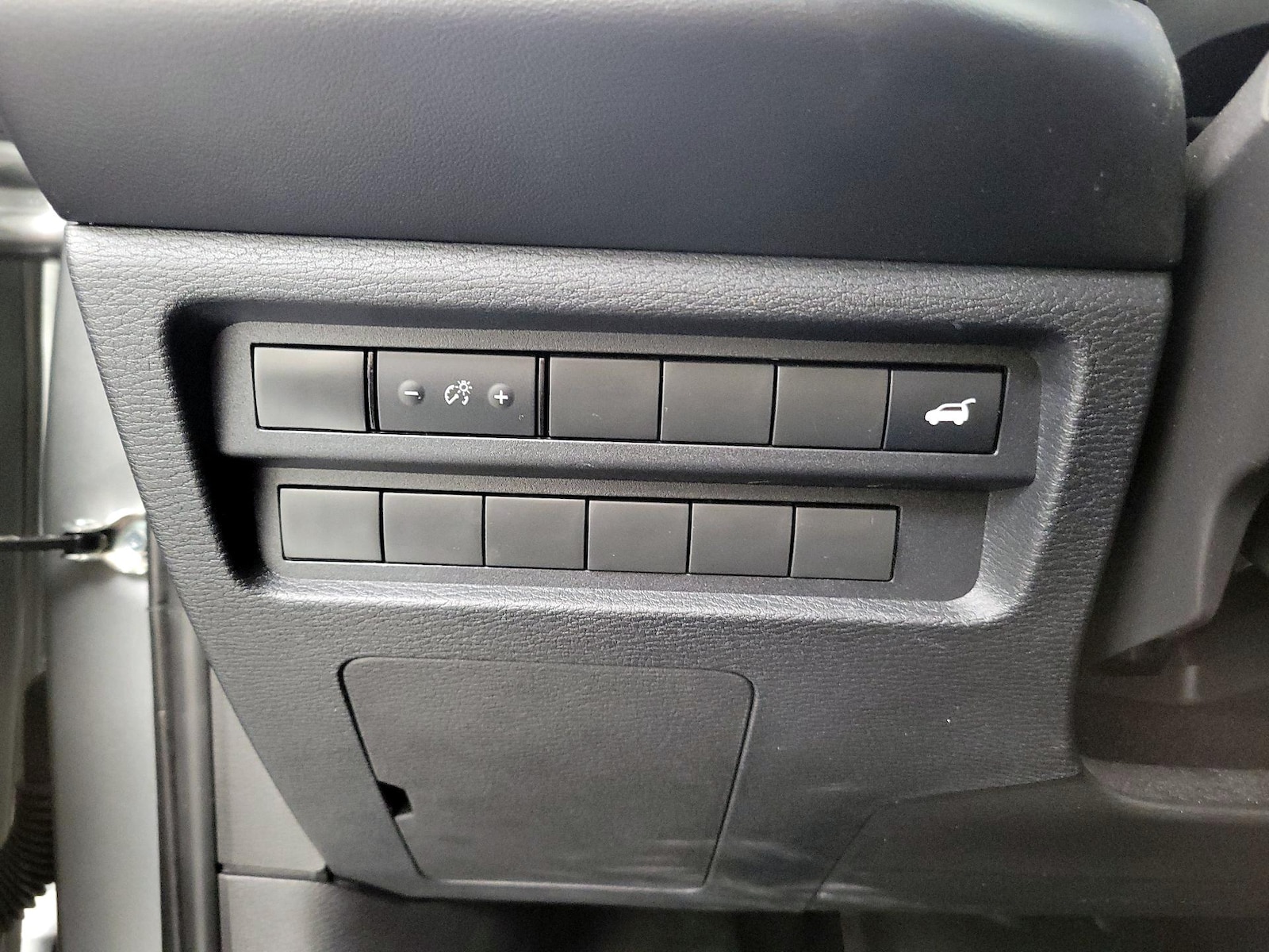 2024 Mitsubishi Outlander SE - Photo 14