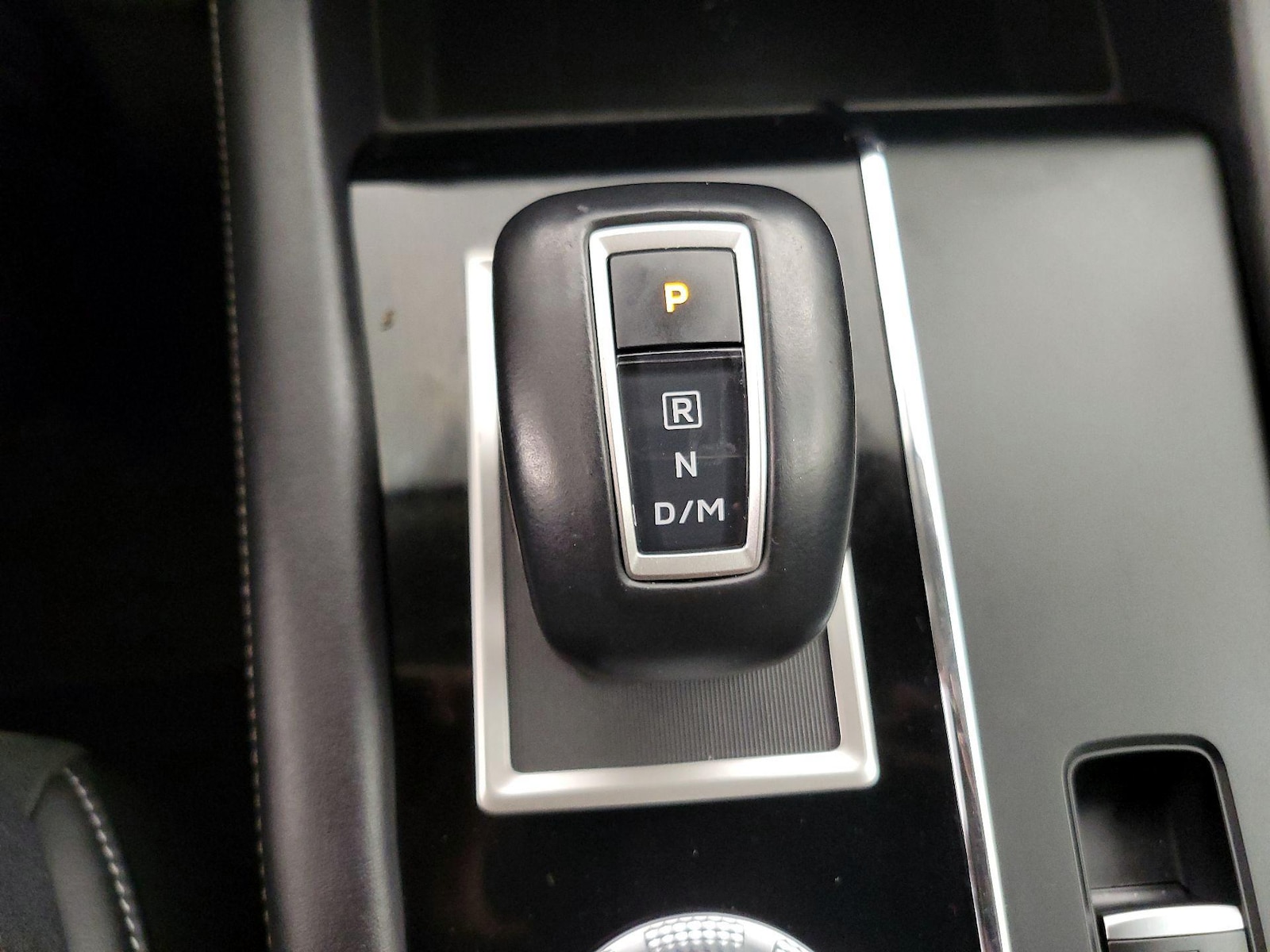 2024 Mitsubishi Outlander SE - Photo 19