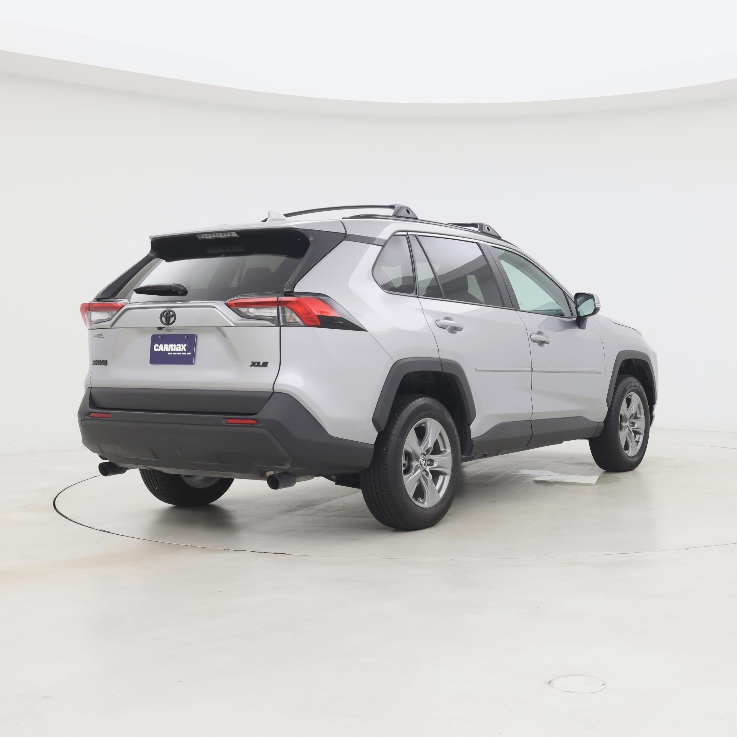 Thumbnail: 2025 Toyota RAV4 - 8