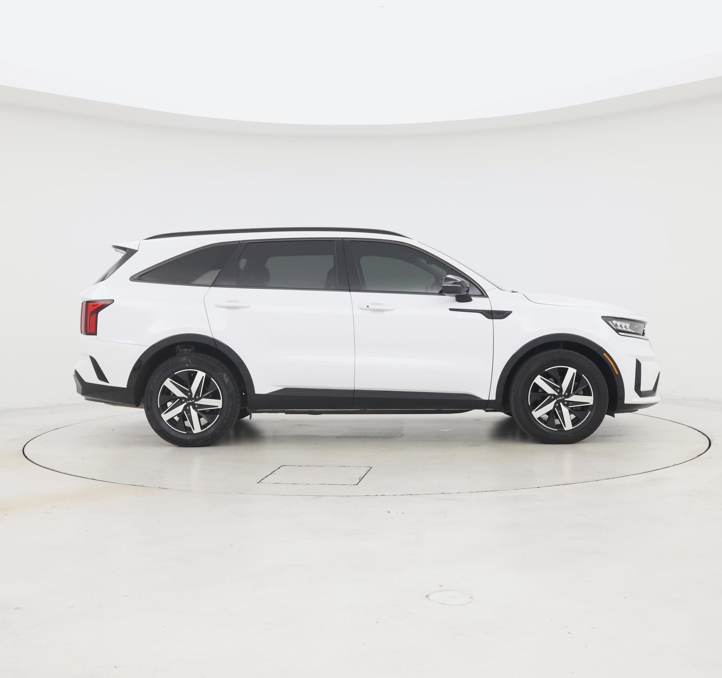 Thumbnail: 2023 Kia Sorento - 7