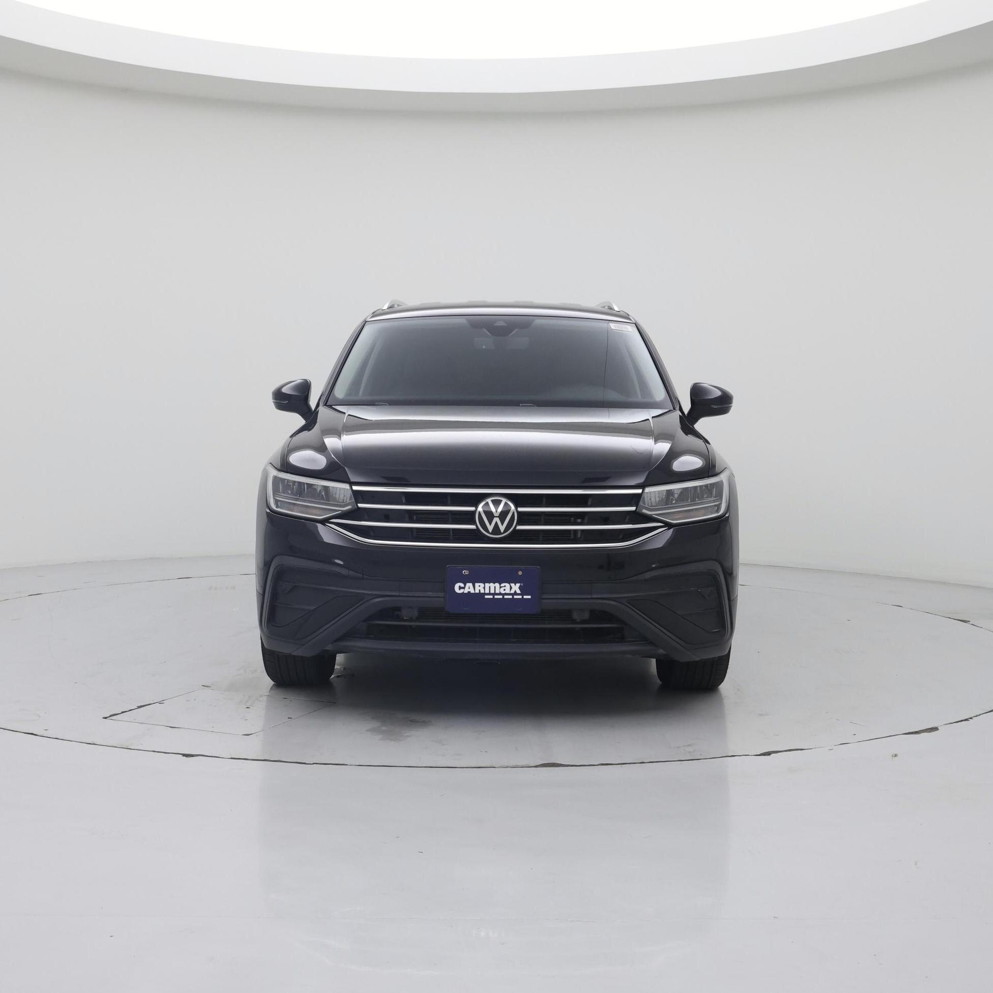 Thumbnail: 2023 Volkswagen Tiguan - 5