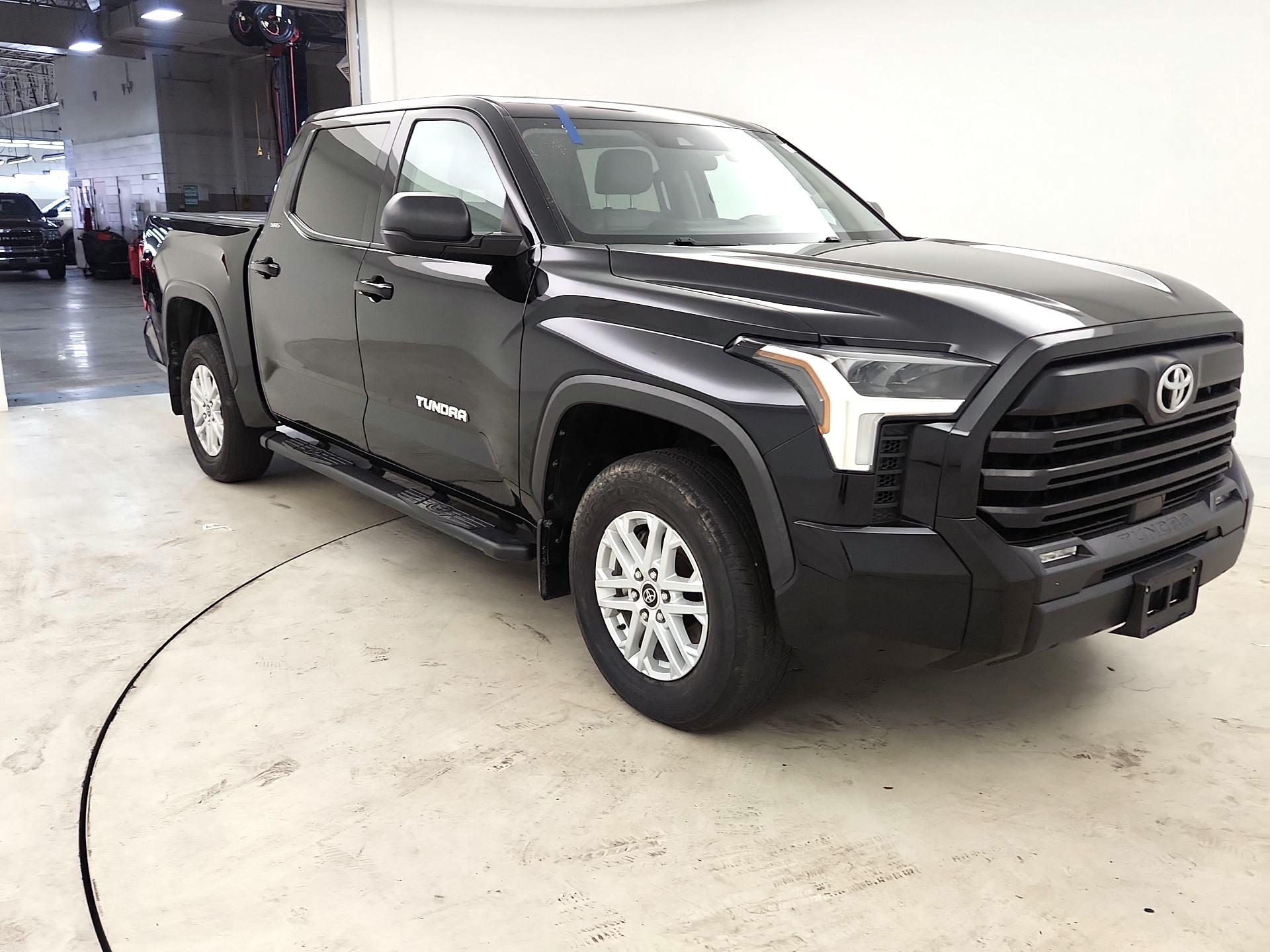 Thumbnail: 2024 Toyota Tundra - 1