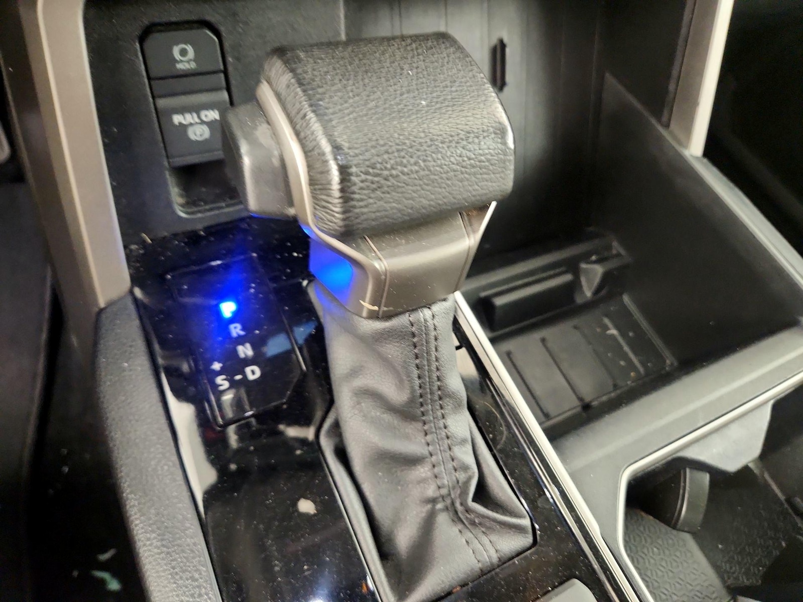 2024 Toyota Tundra SR5 - Photo 16