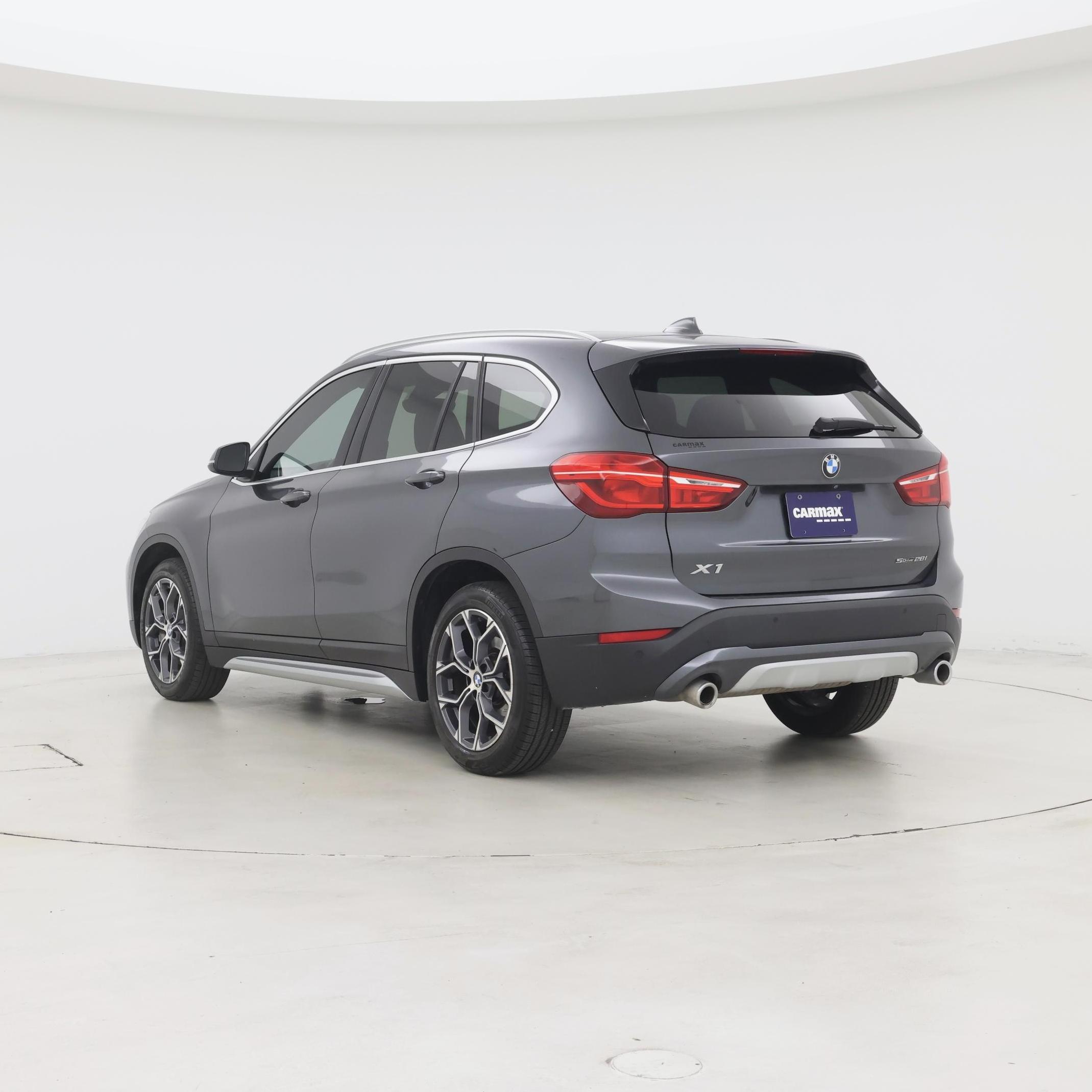 Thumbnail: 2022 BMW X1 - 2