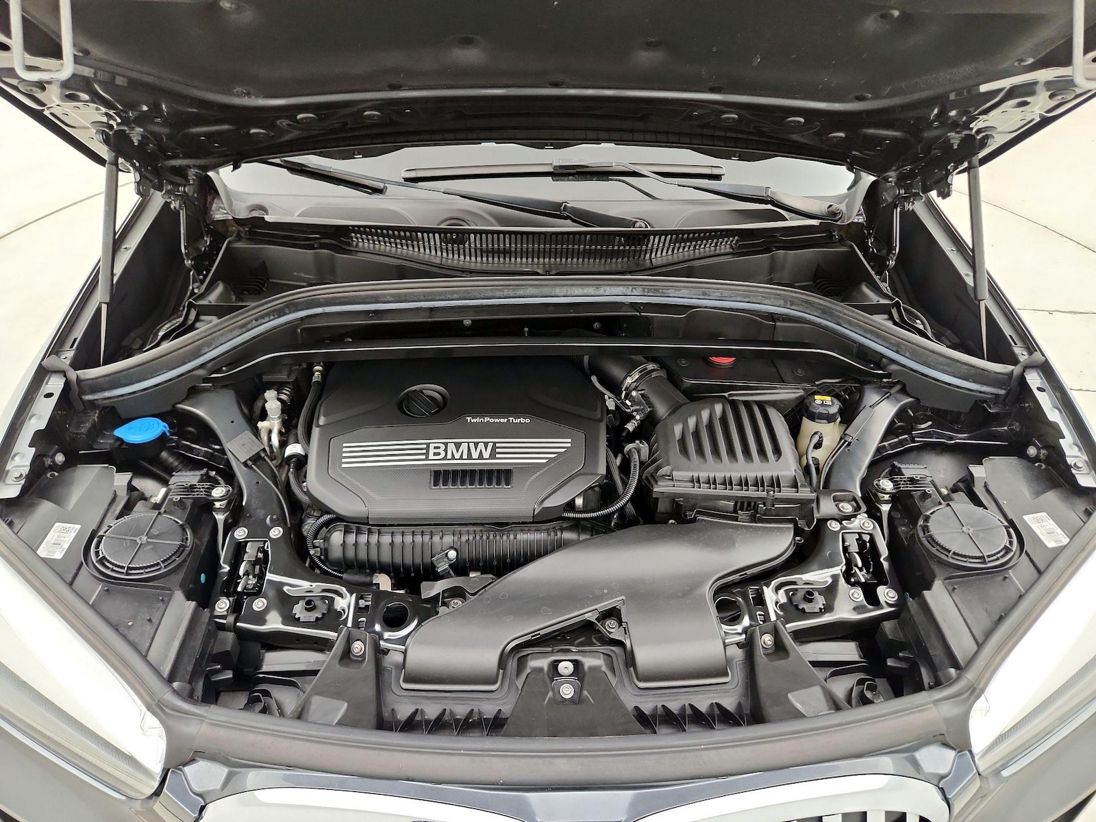 2022 BMW X1 28i - Photo 24