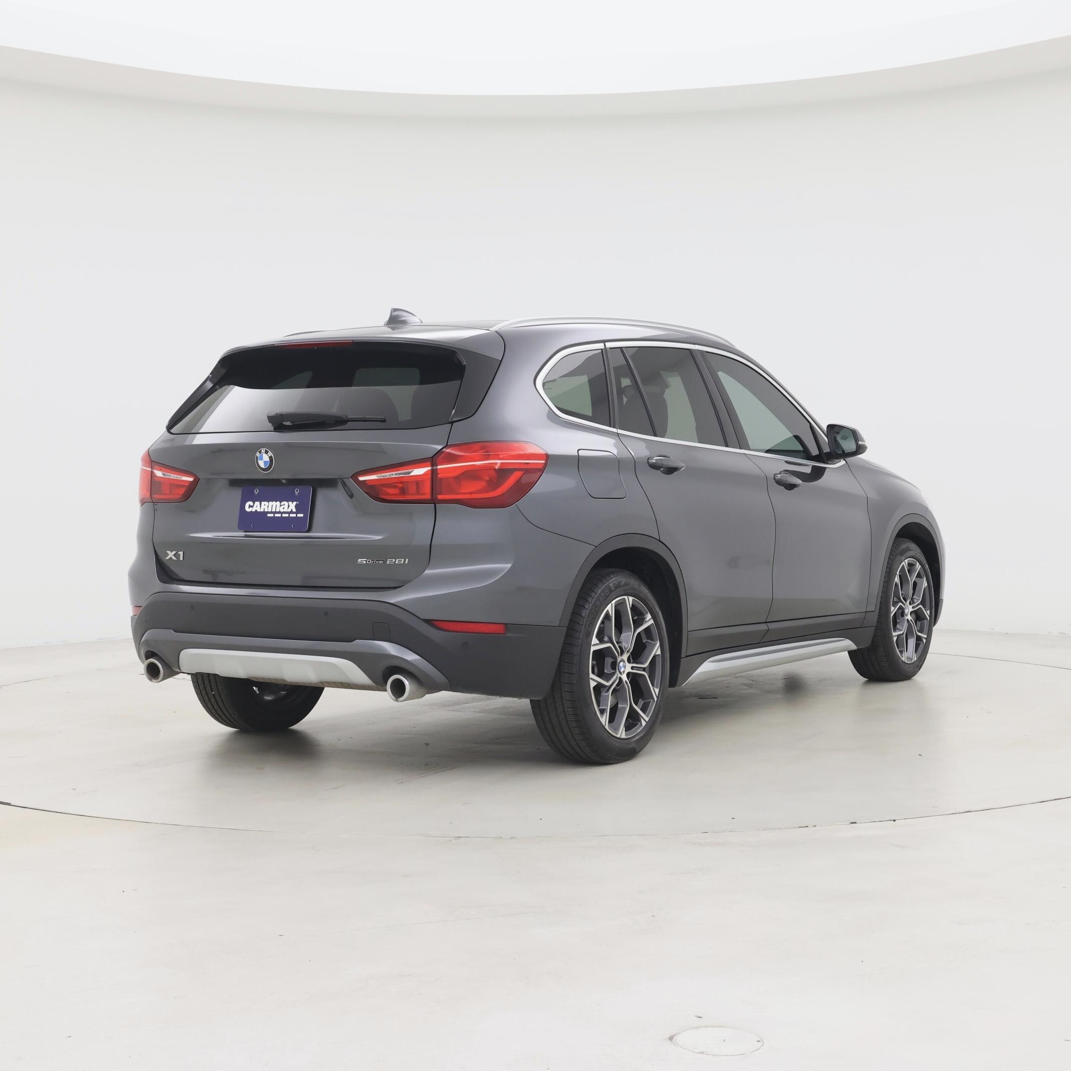 Thumbnail: 2022 BMW X1 - 8