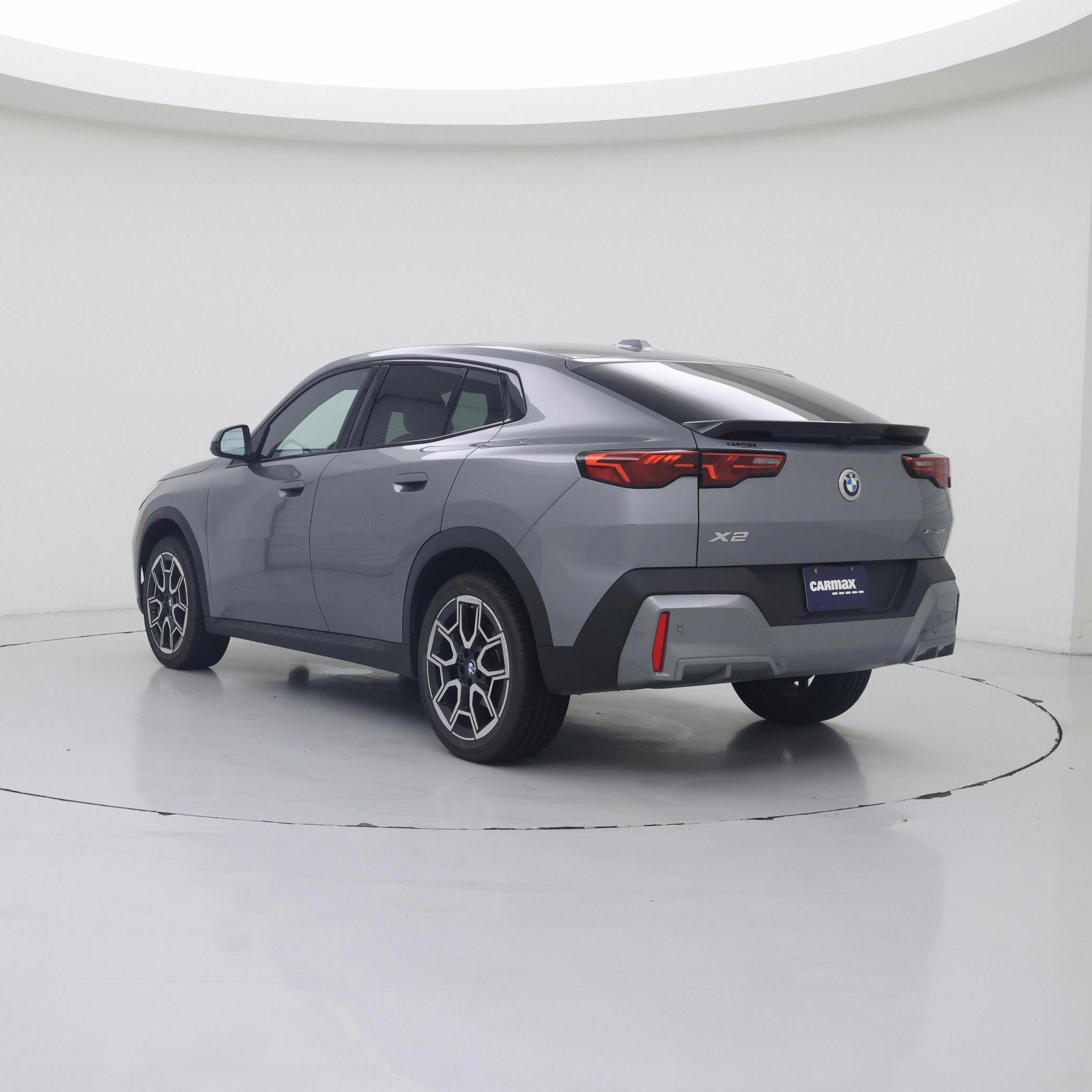 Thumbnail: 2025 BMW X2 - 2