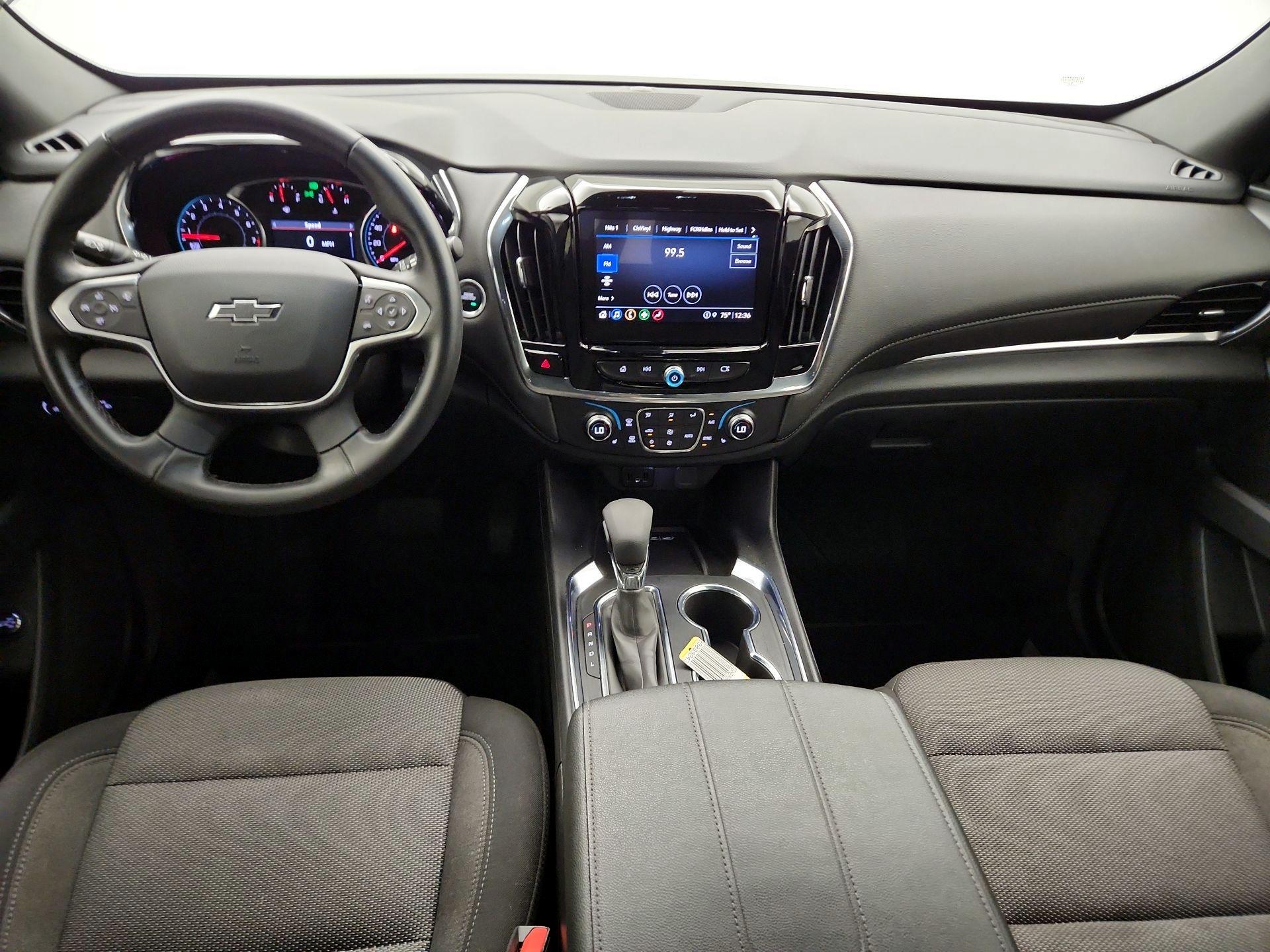 Thumbnail: 2023 Chevrolet Traverse - 9