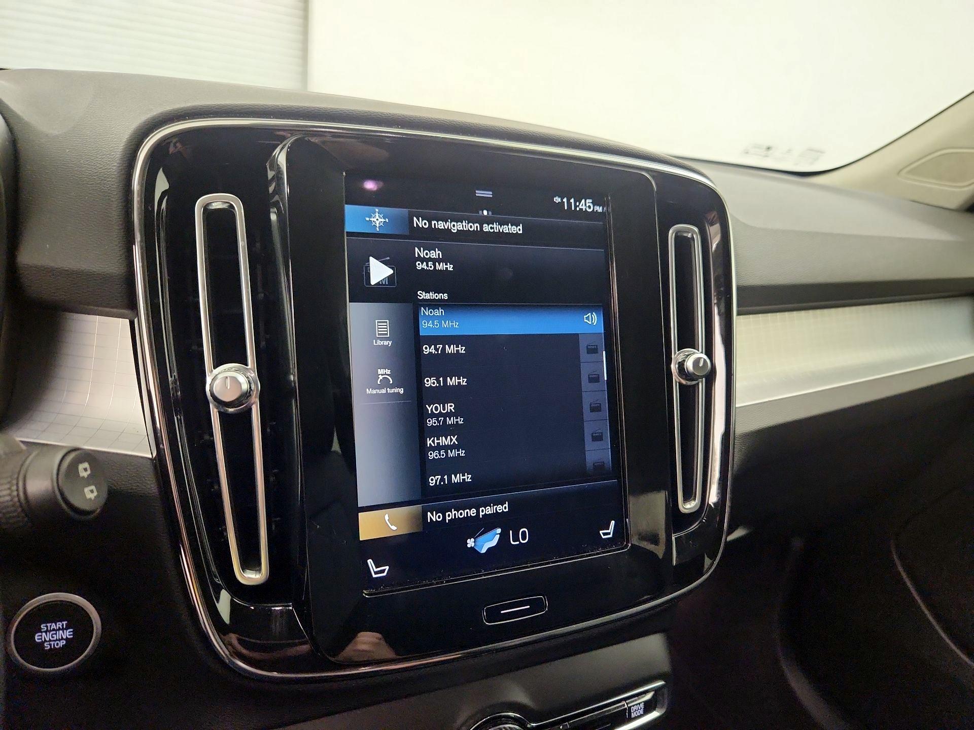 Thumbnail: 2021 Volvo XC40 - 15