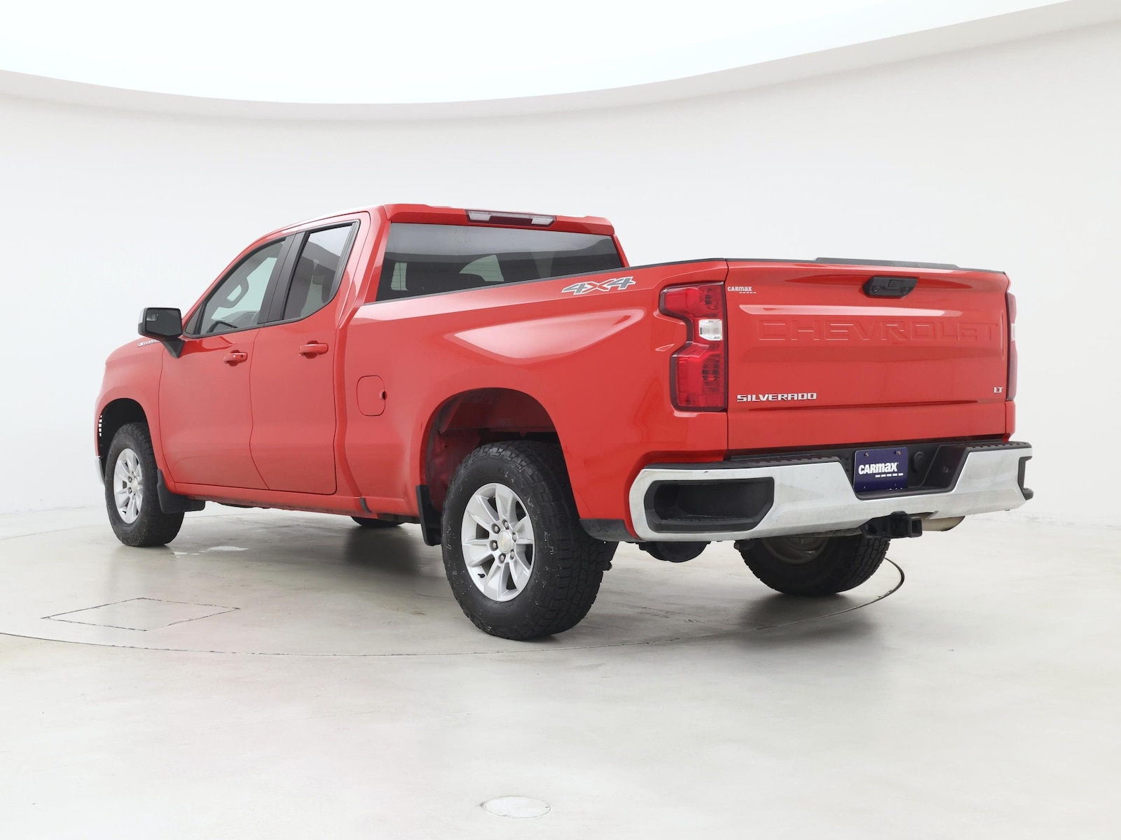 2022 Chevrolet Silverado 1500 LT - Photo 3