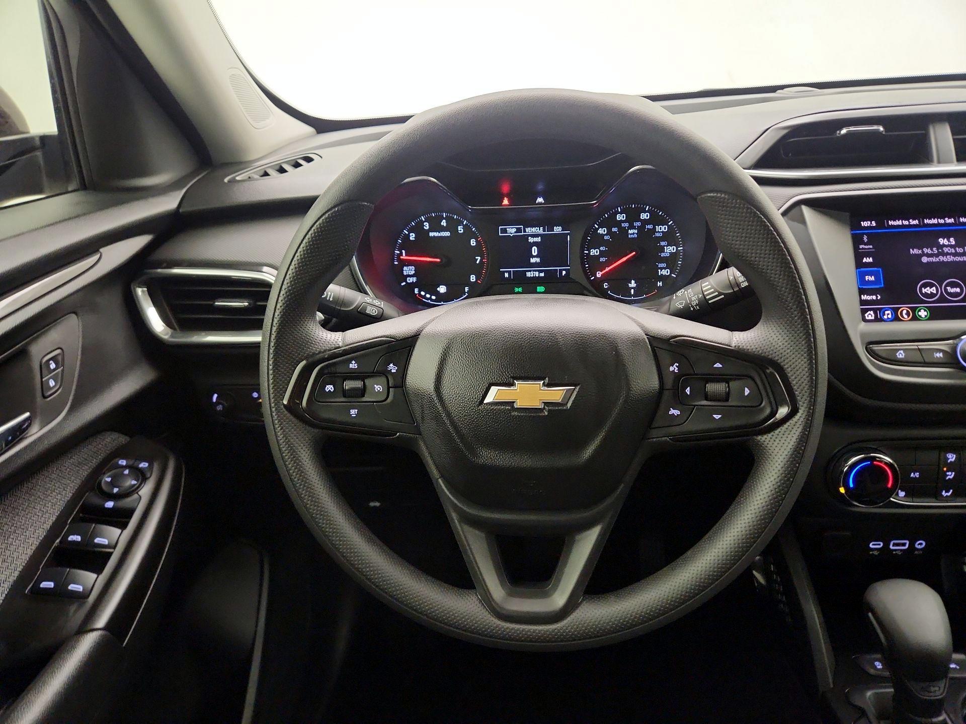 Thumbnail: 2023 Chevrolet TrailBlazer - 10
