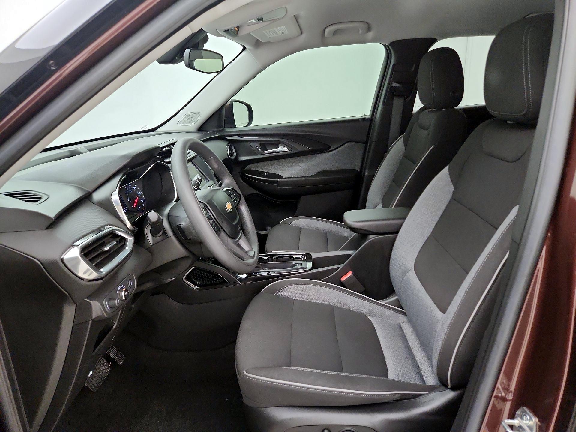 Thumbnail: 2023 Chevrolet TrailBlazer - 11