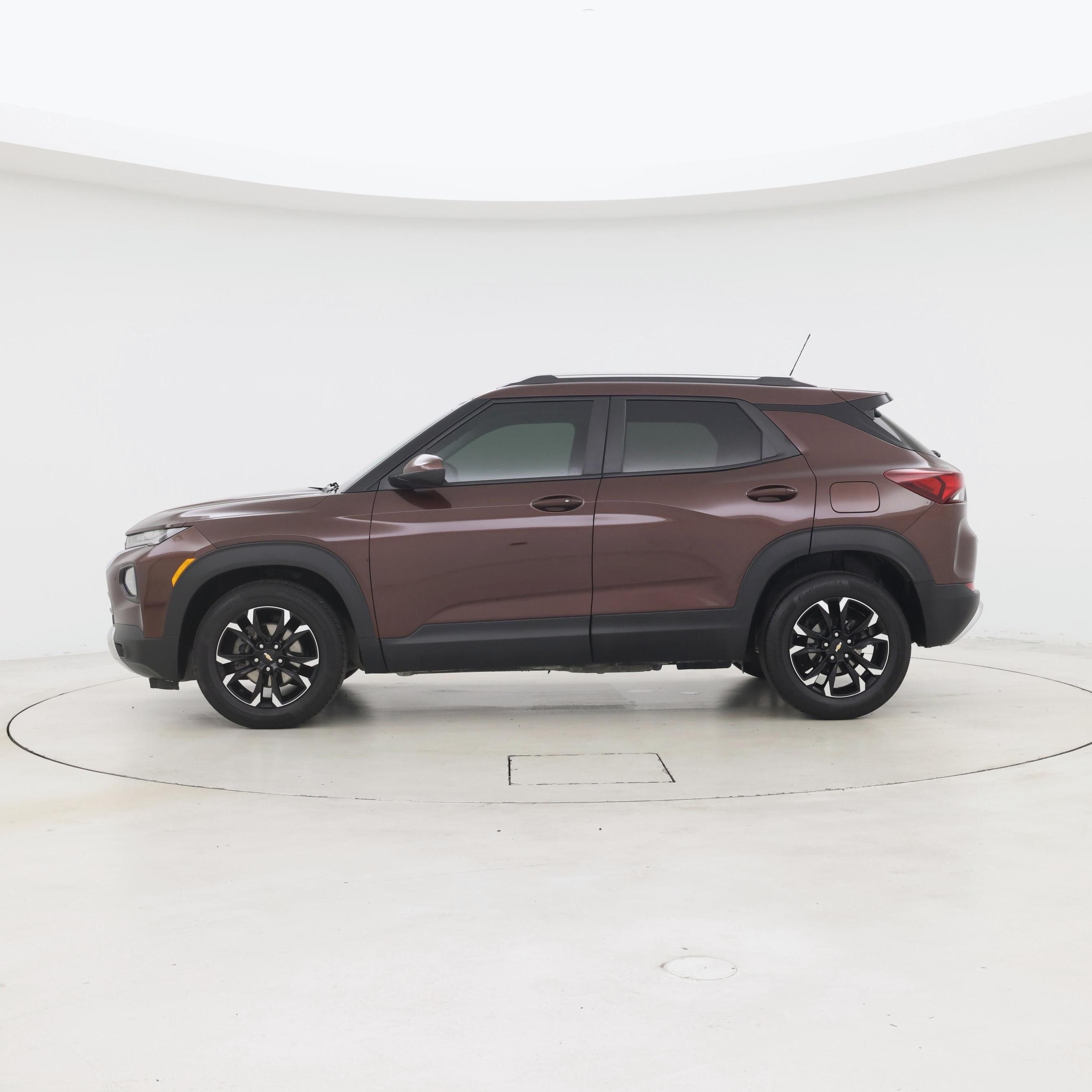 Thumbnail: 2023 Chevrolet TrailBlazer - 3