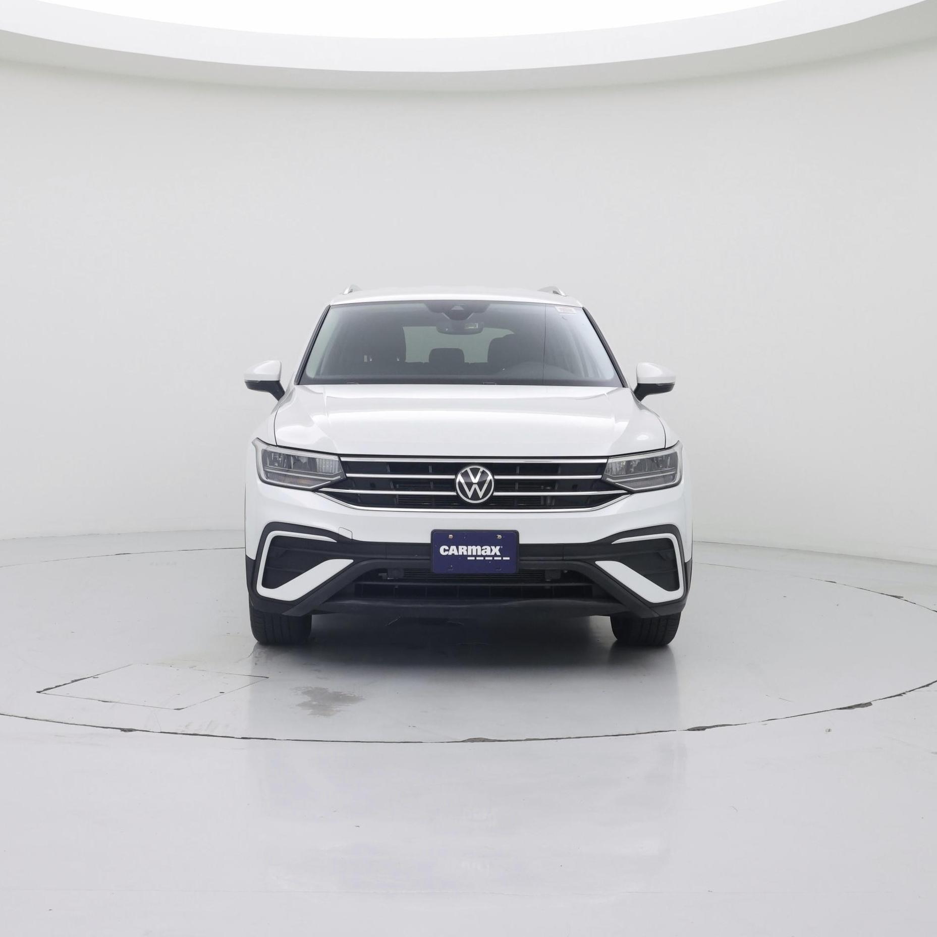 Thumbnail: 2023 Volkswagen Tiguan - 5