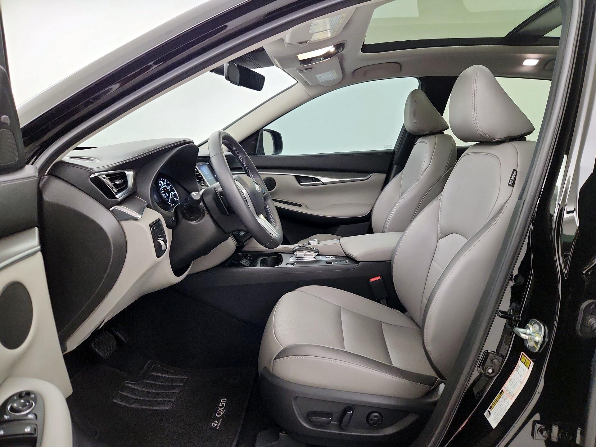 Thumbnail: 2023 INFINITI QX50 - 11