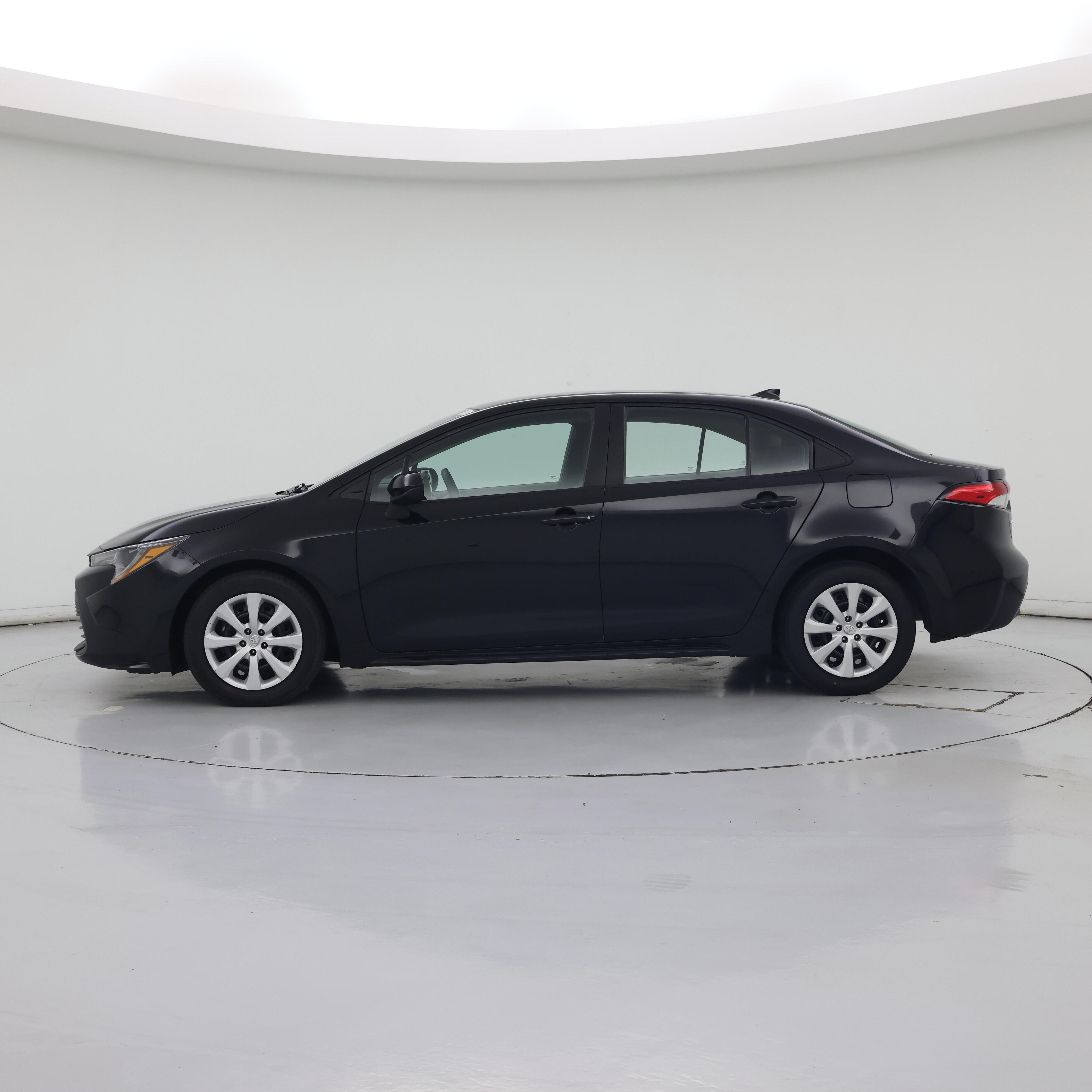 Thumbnail: 2024 Toyota Corolla - 3