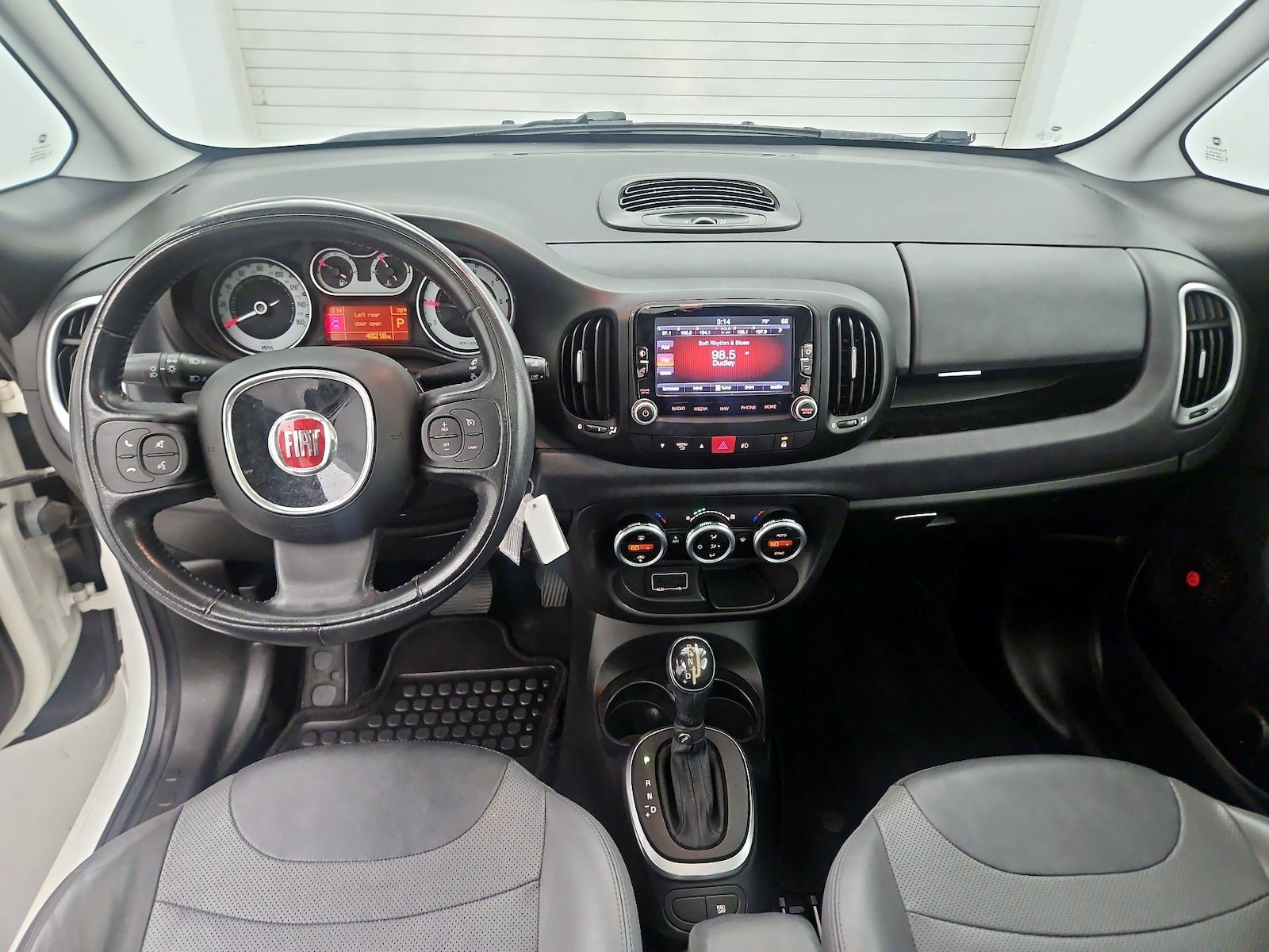 Photo 10