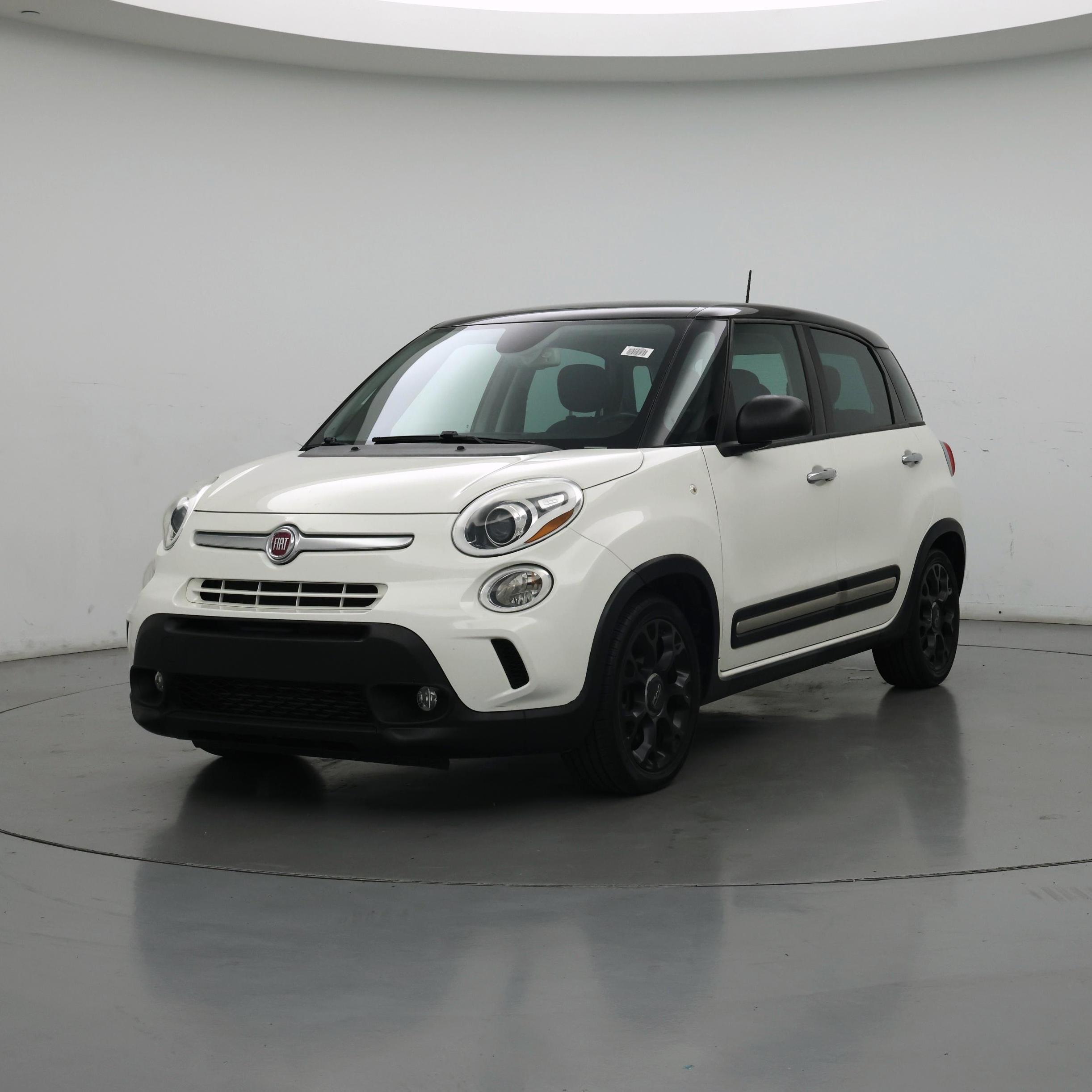 Thumbnail: 2017 Fiat 500L - 4
