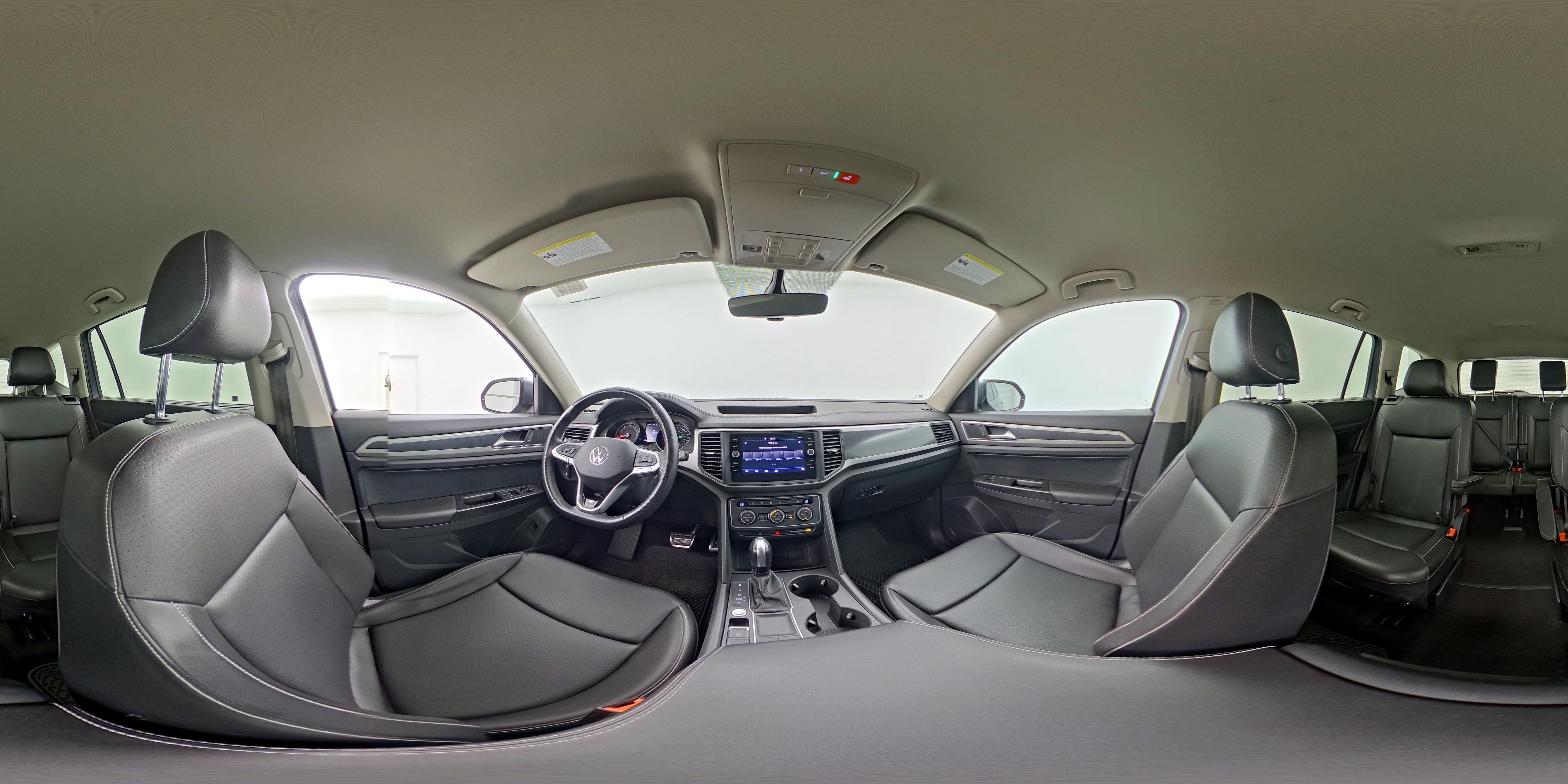 2021 Volkswagen Atlas SE w/Tech R-Line - Photo 25
