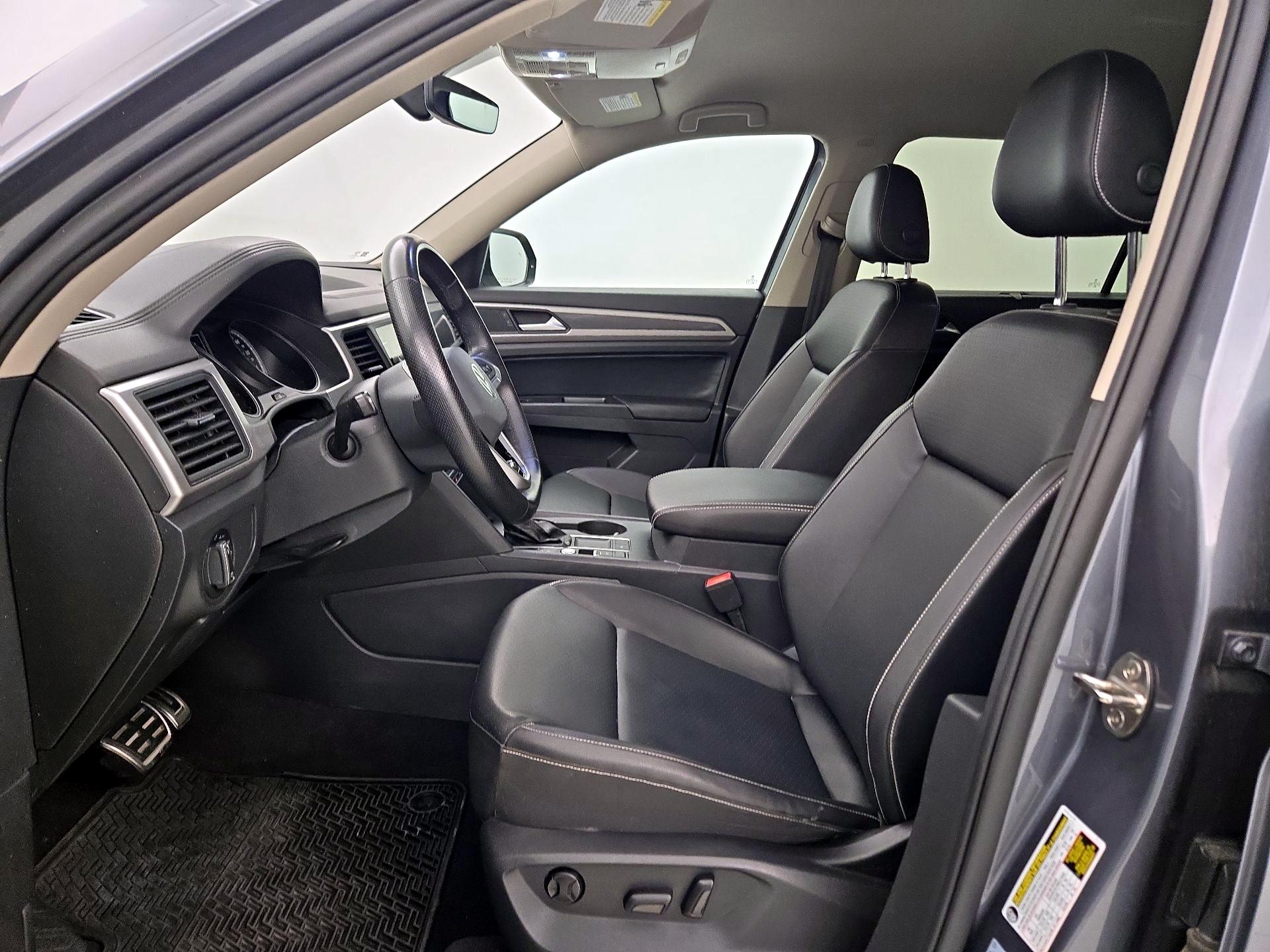 Thumbnail: 2021 Volkswagen Atlas - 11