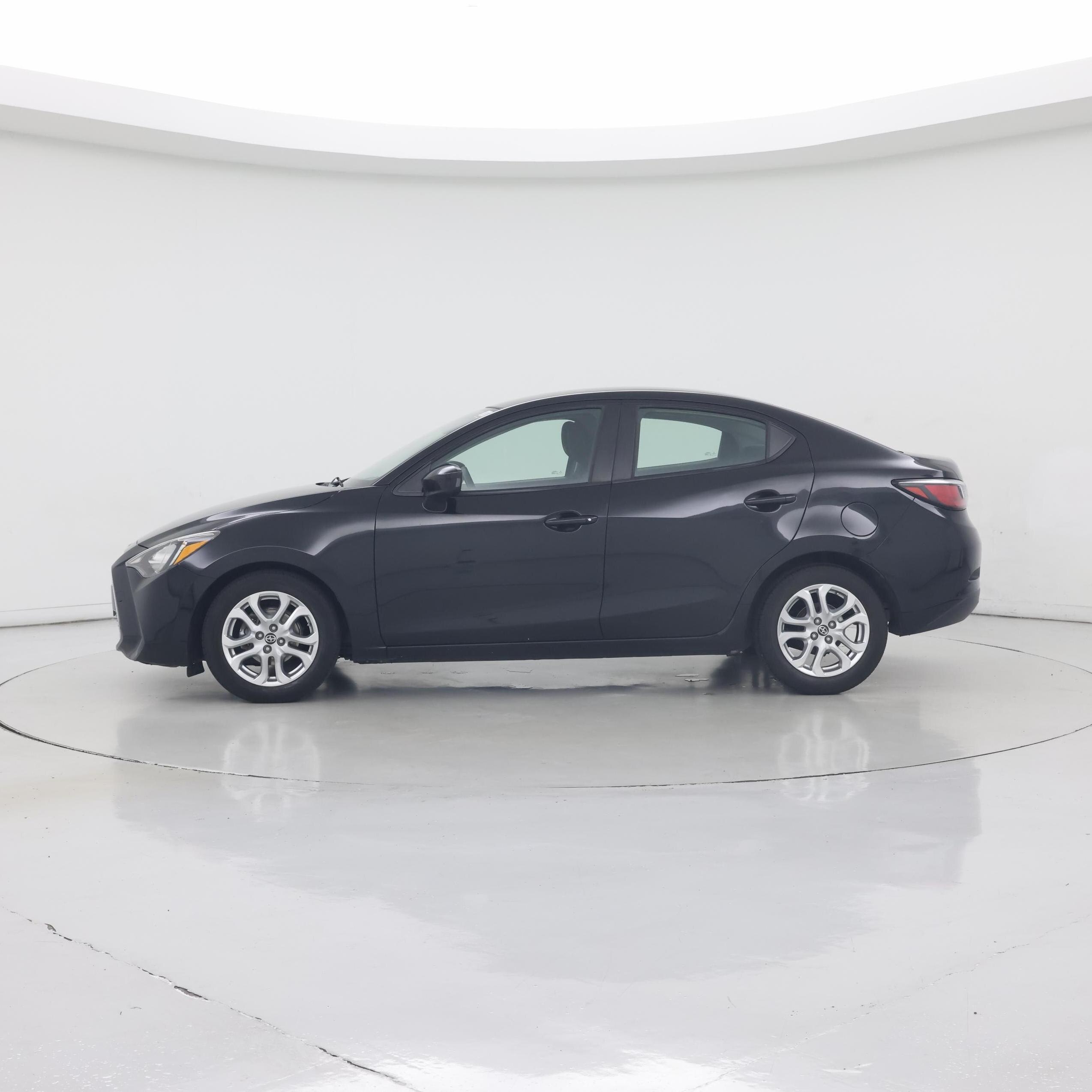 Thumbnail: 2016 Scion iA - 3