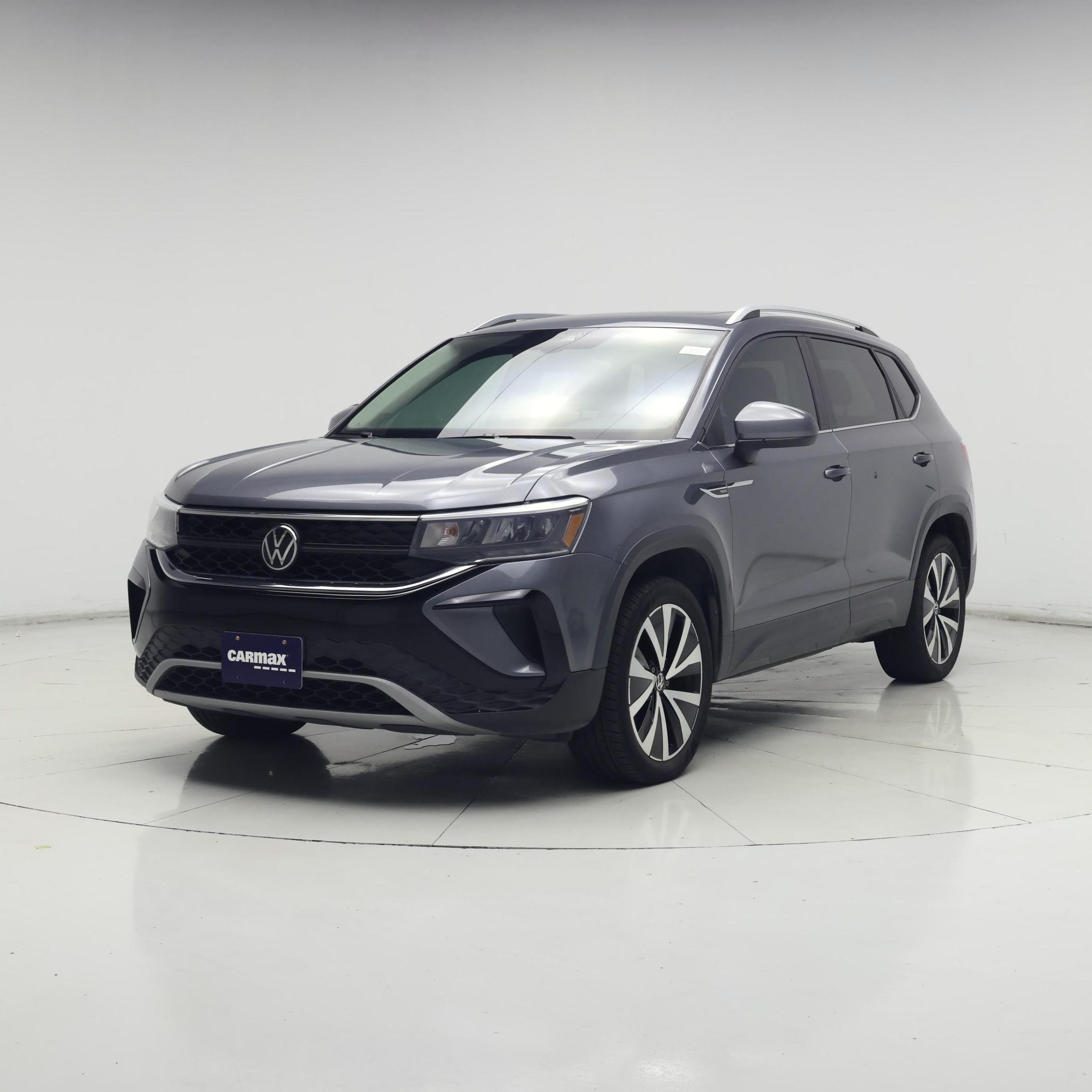 Thumbnail: 2023 Volkswagen Taos - 4