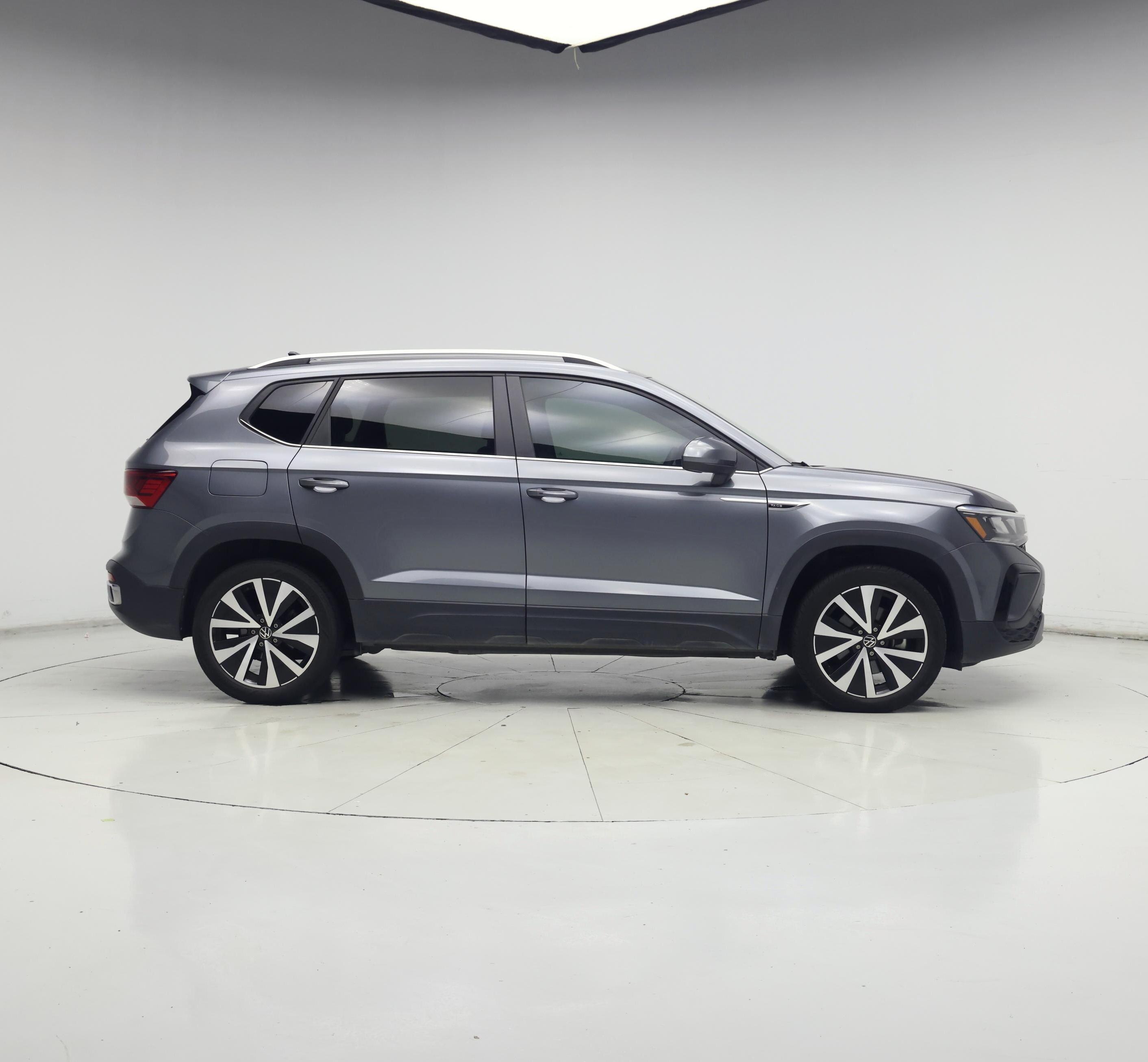Thumbnail: 2023 Volkswagen Taos - 7